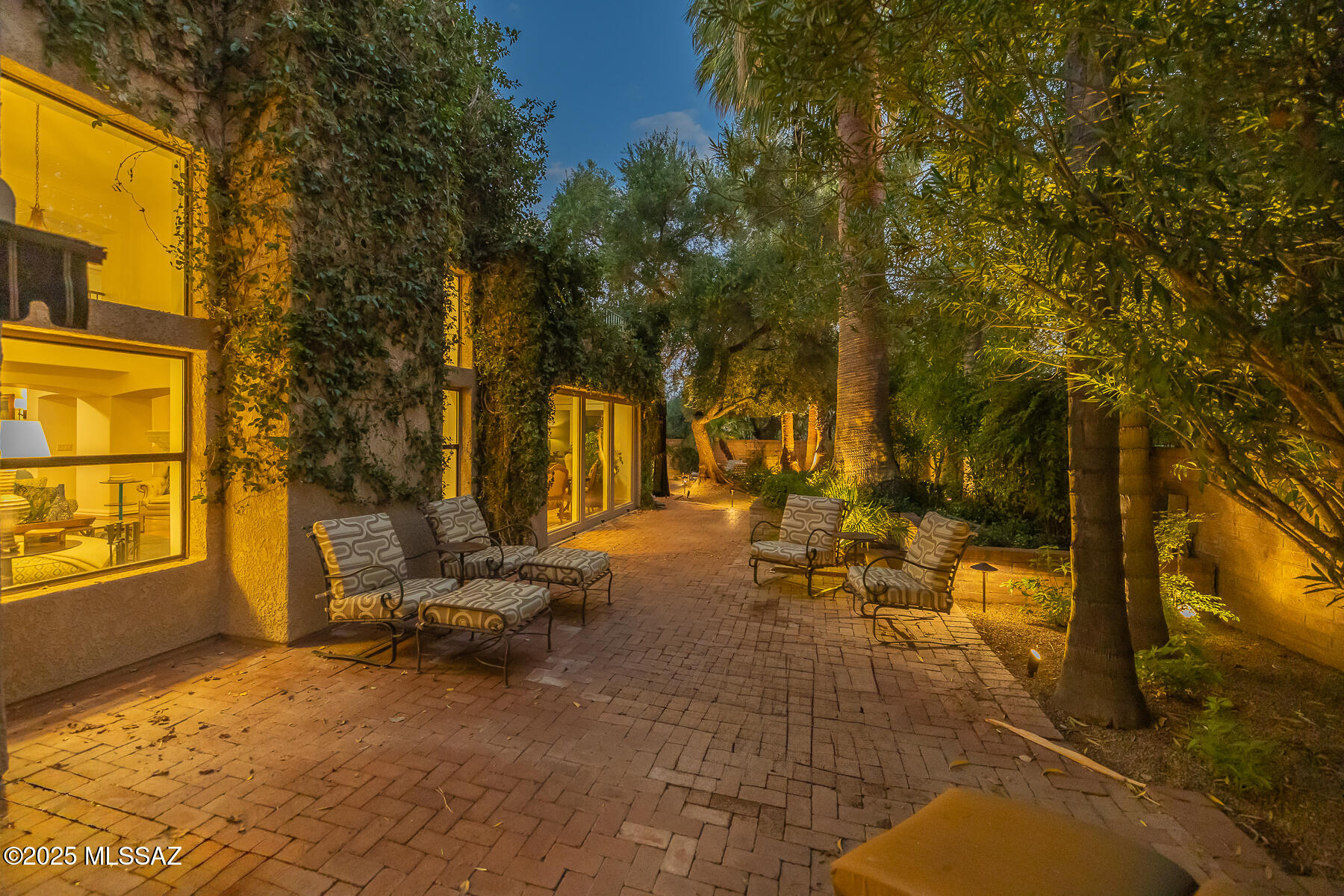 Riverbend - Sabino Canyon Road  (1-97) - Residential