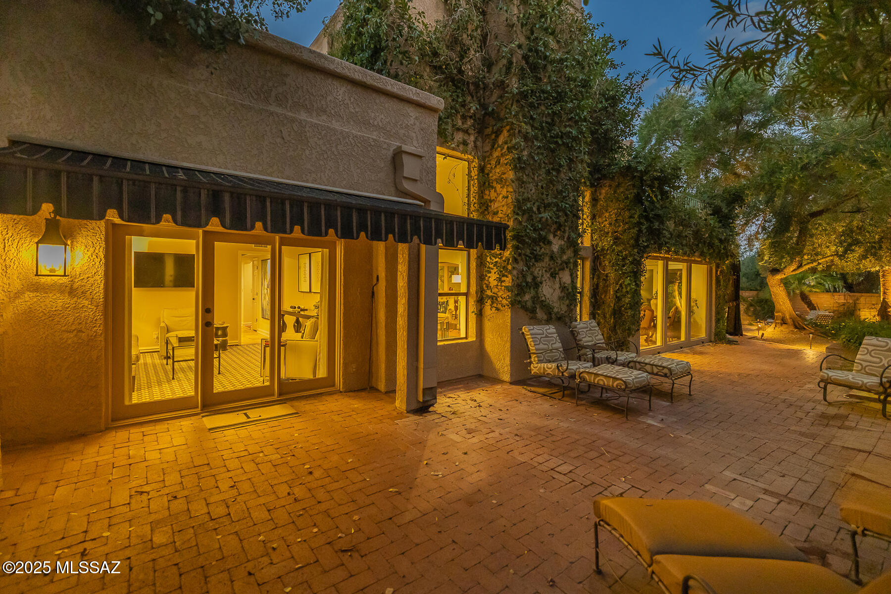 Riverbend - Sabino Canyon Road  (1-97) - Residential