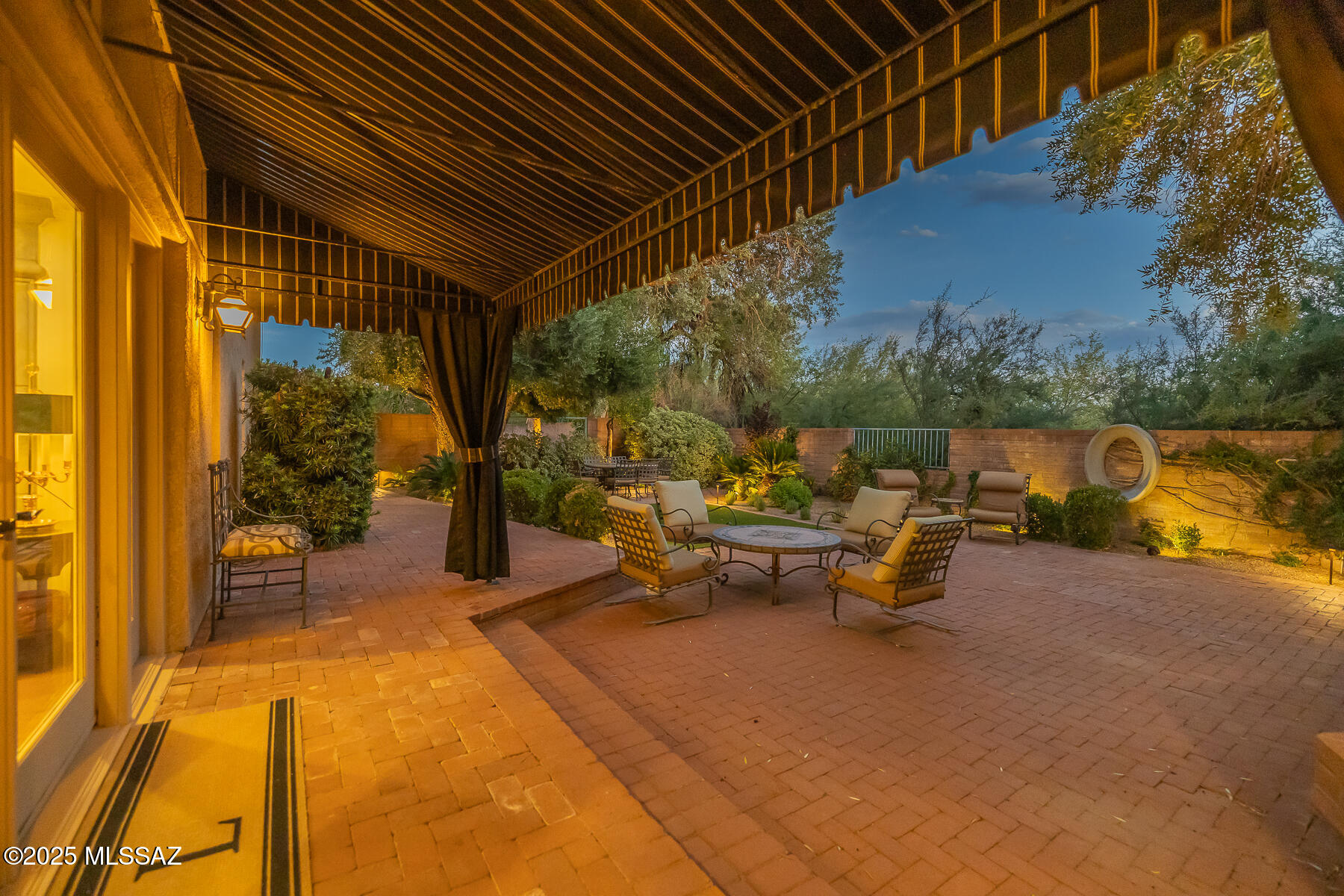 Riverbend - Sabino Canyon Road  (1-97) - Residential