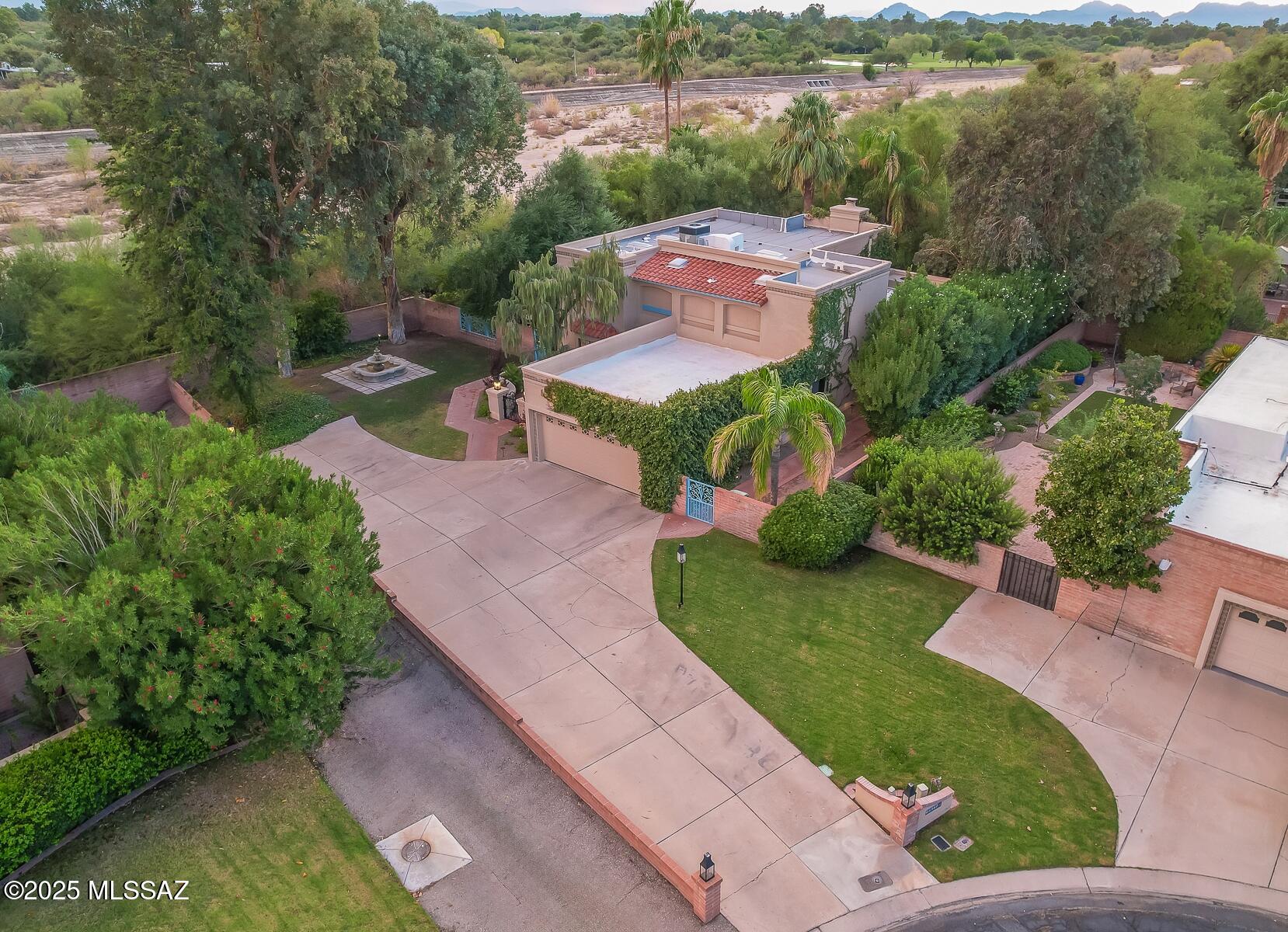 Riverbend - Sabino Canyon Road  (1-97) - Residential
