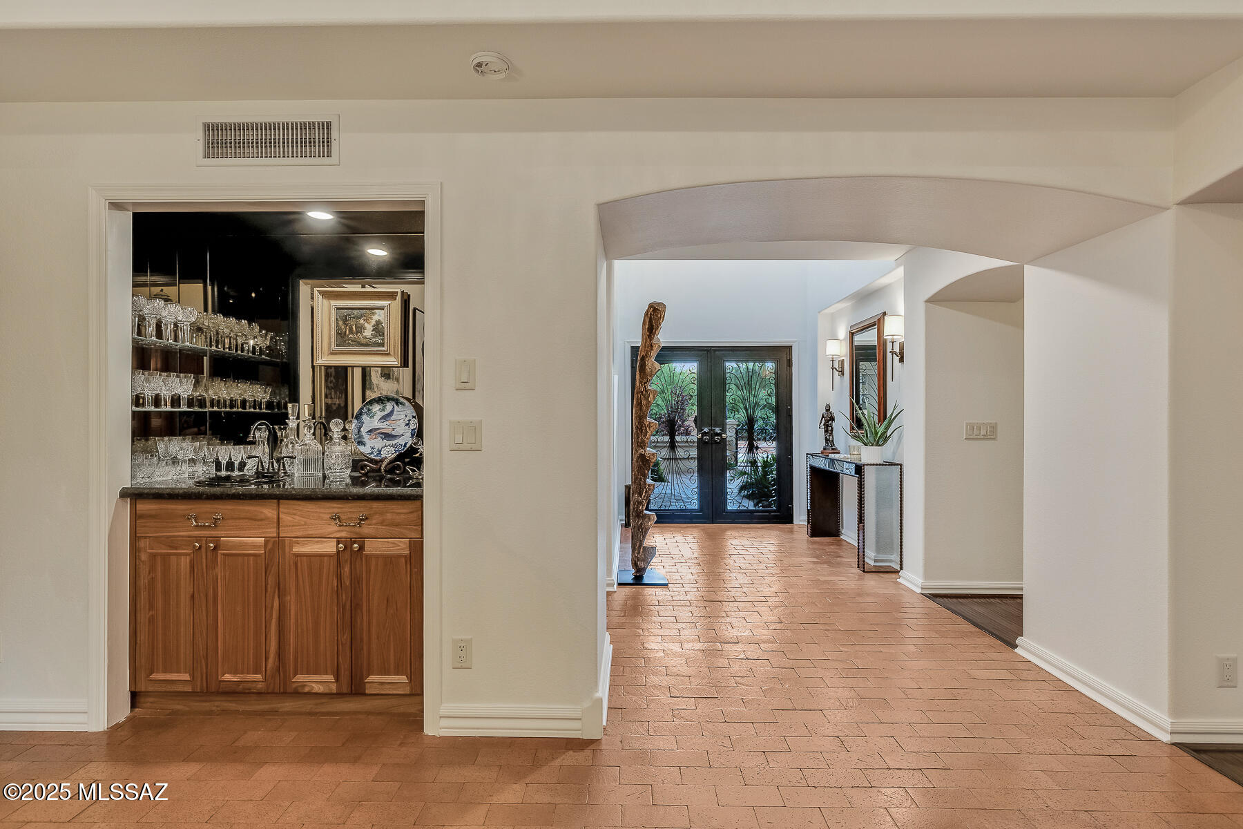 Riverbend - Sabino Canyon Road  (1-97) - Residential