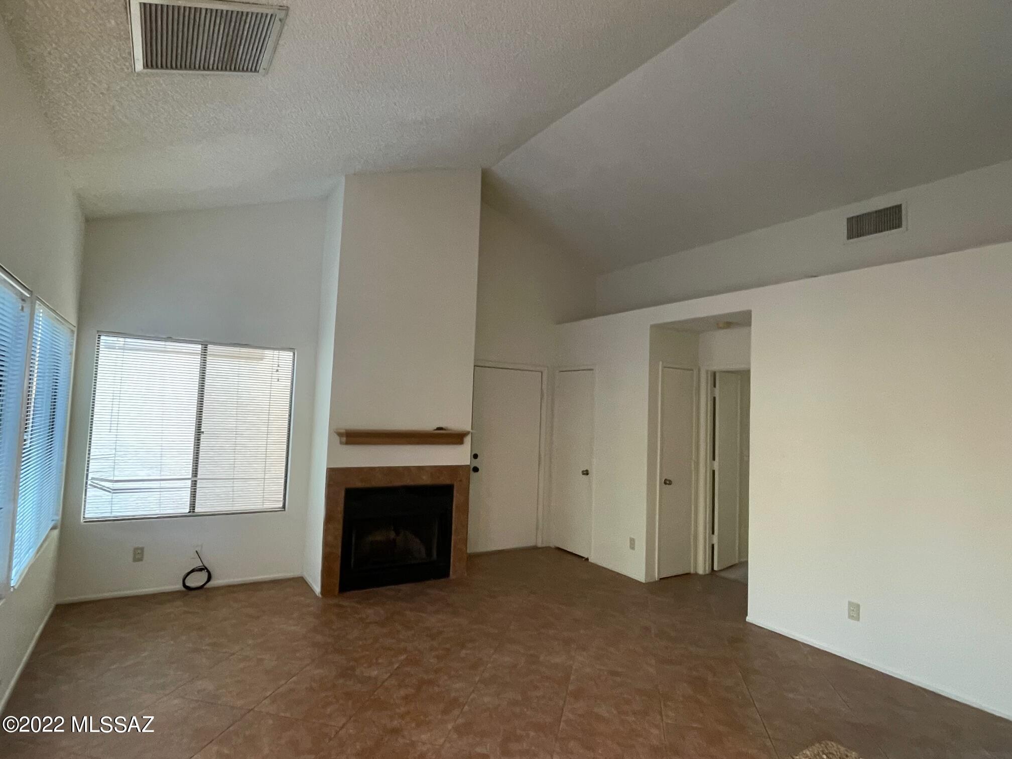 Sunset Villas Townhomes (1-118) - Residential Lease
