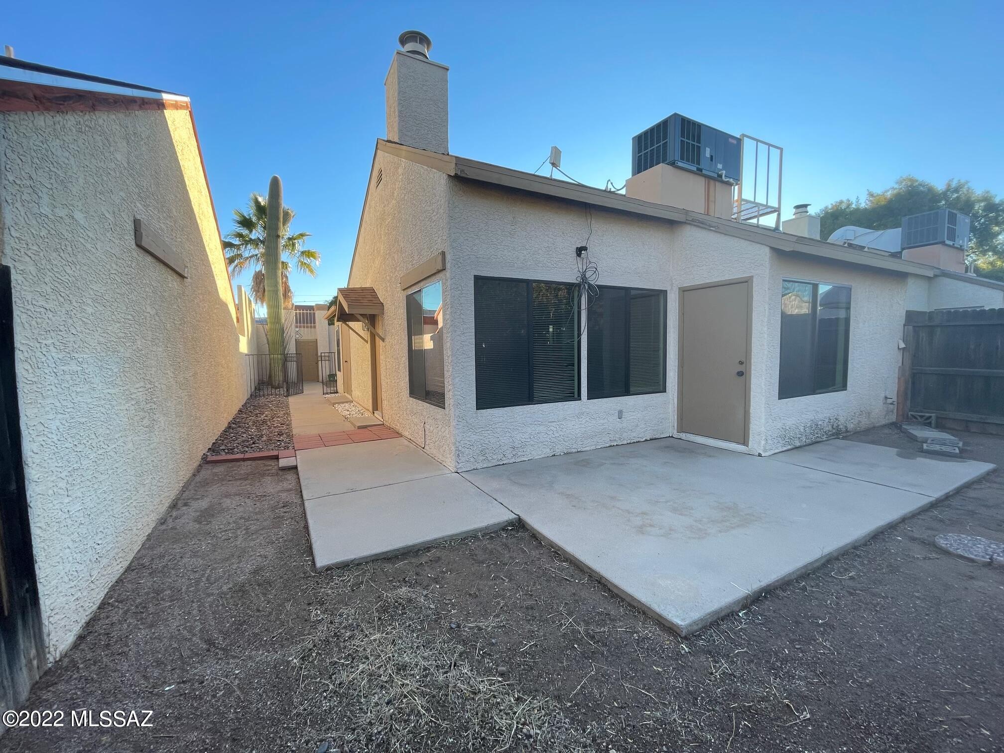 Sunset Villas Townhomes (1-118) - Residential Lease