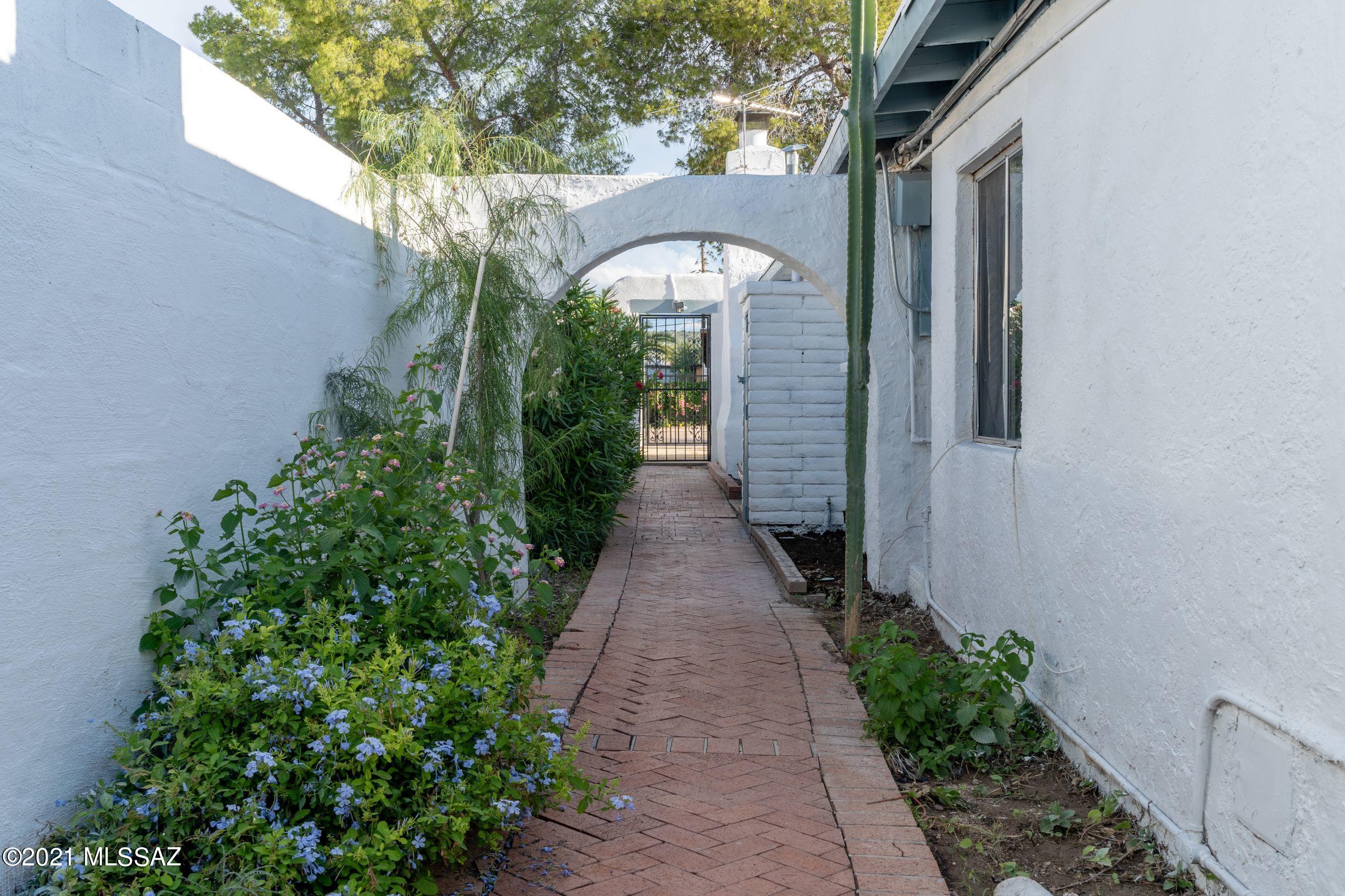 El Rio Park - Residential