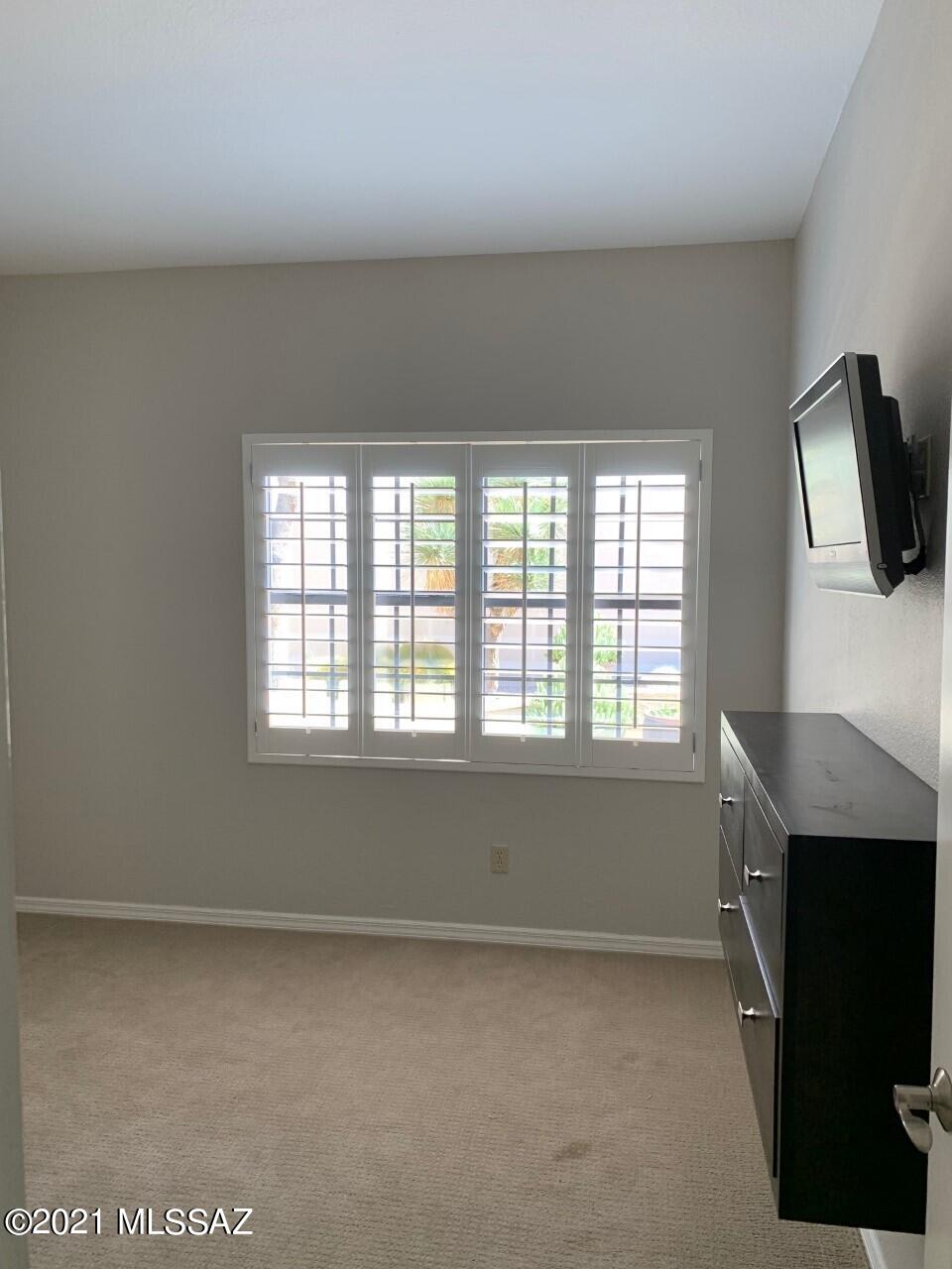 Ridge 4 (1-51) - Residential Lease