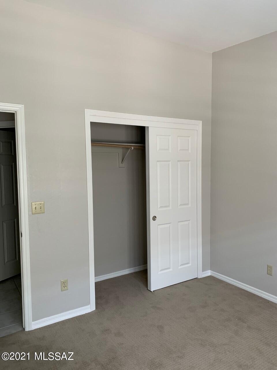 Ridge 4 (1-51) - Residential Lease