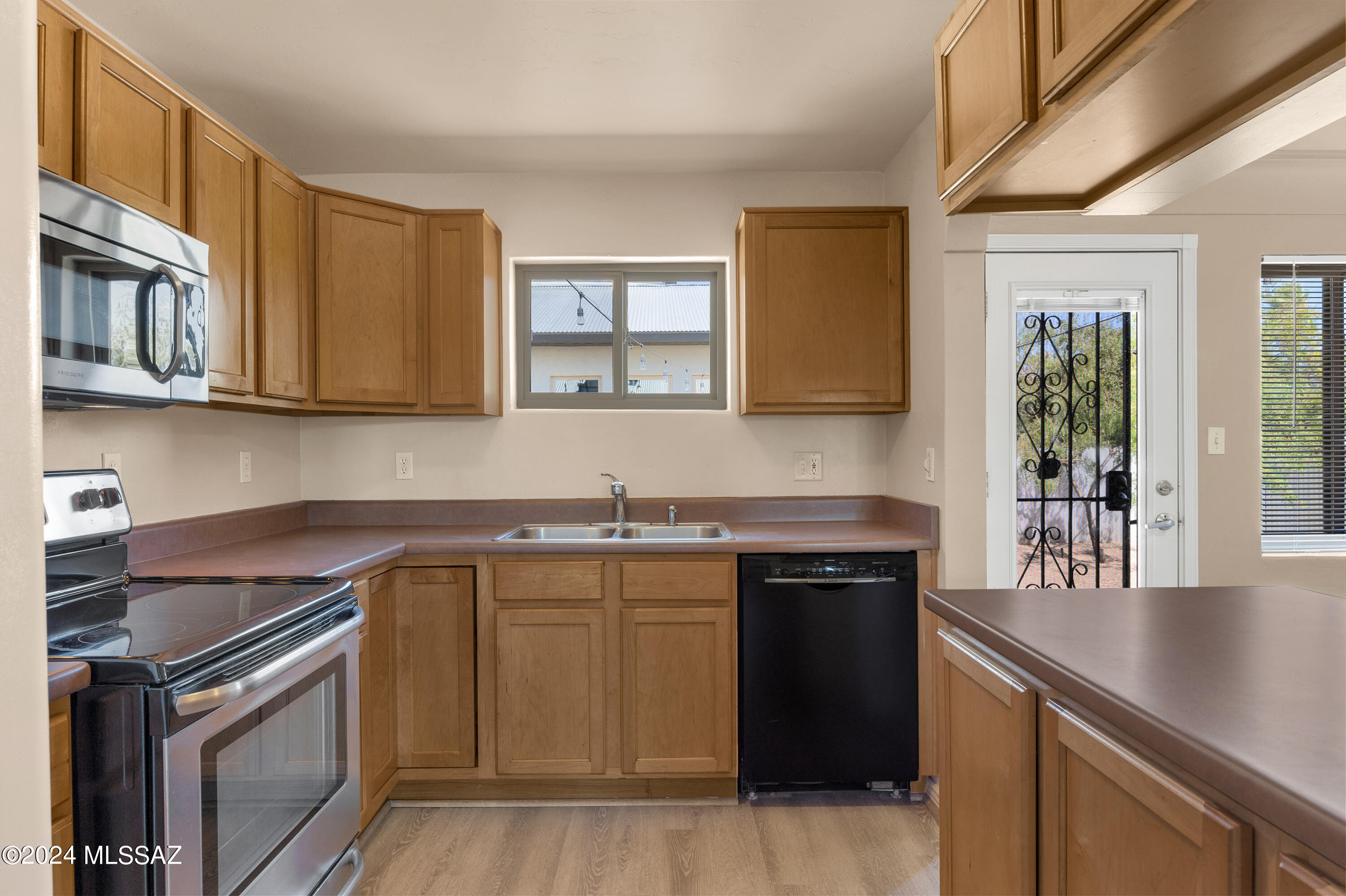 Jefferson Park - Residential Income