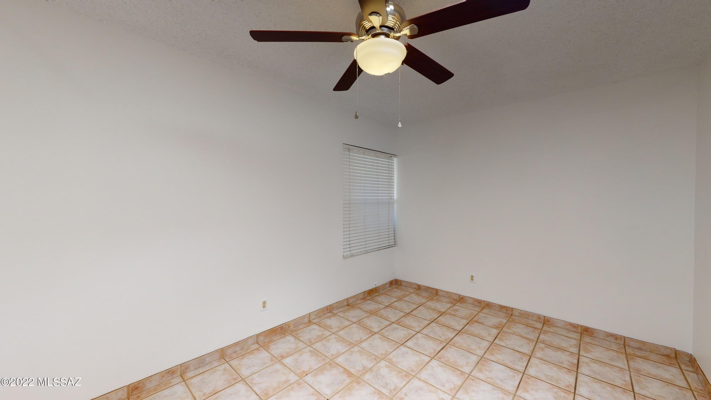 Tierra Serena Townhouses (1-117) - Residential Lease