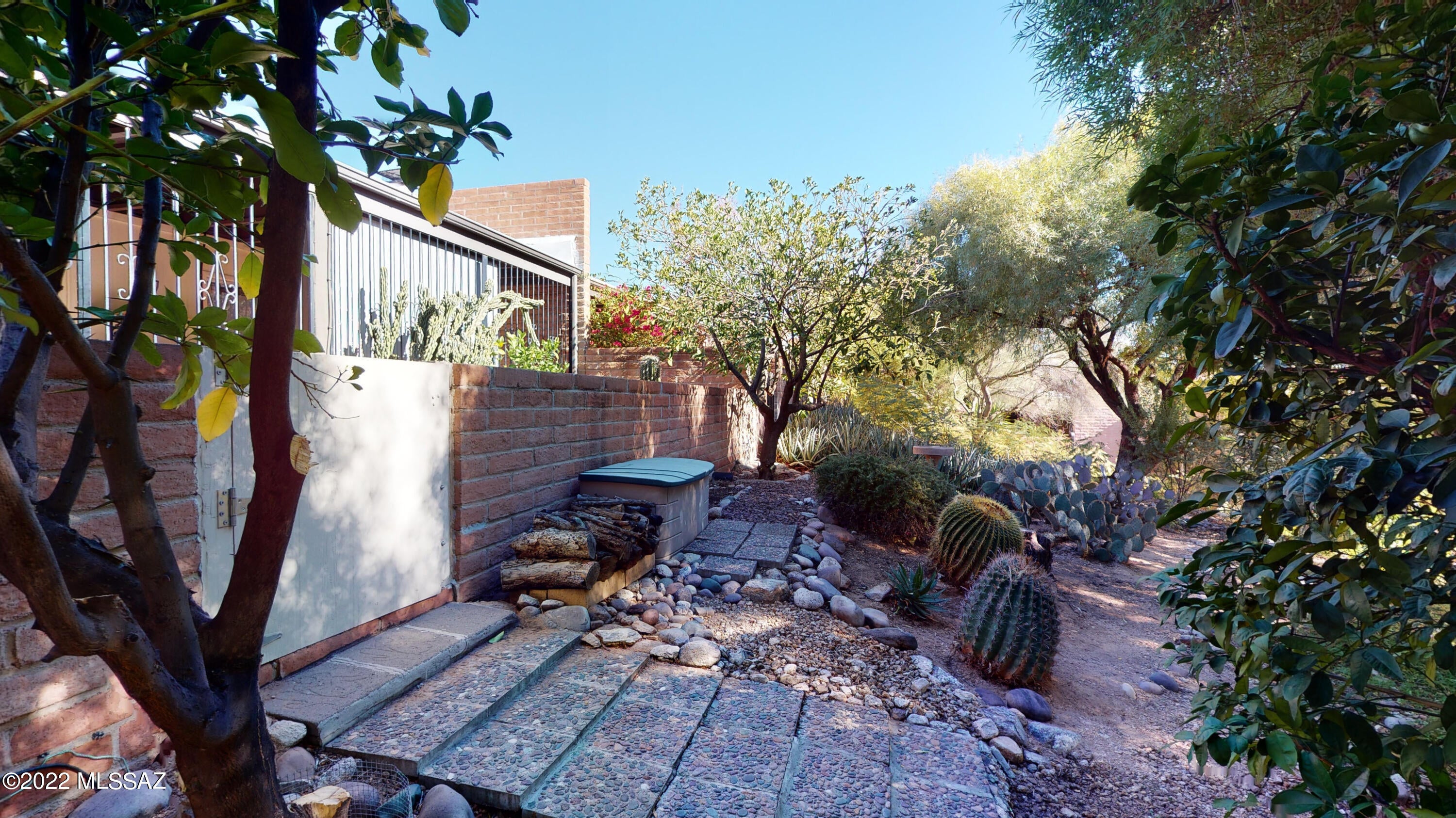 Tierra Serena Townhouses (1-117) - Residential Lease