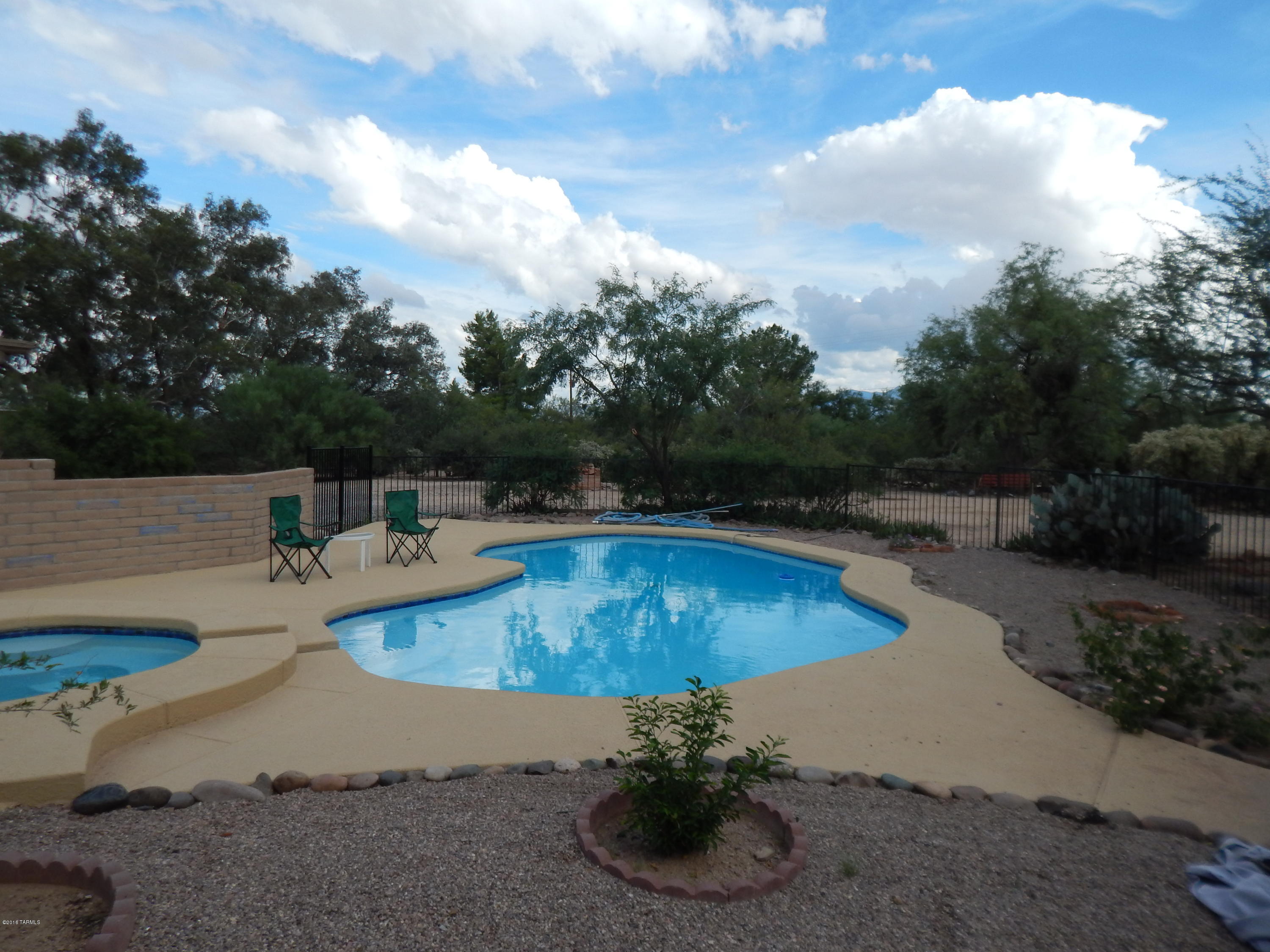 Las Quintas De Santo Tomas - Residential