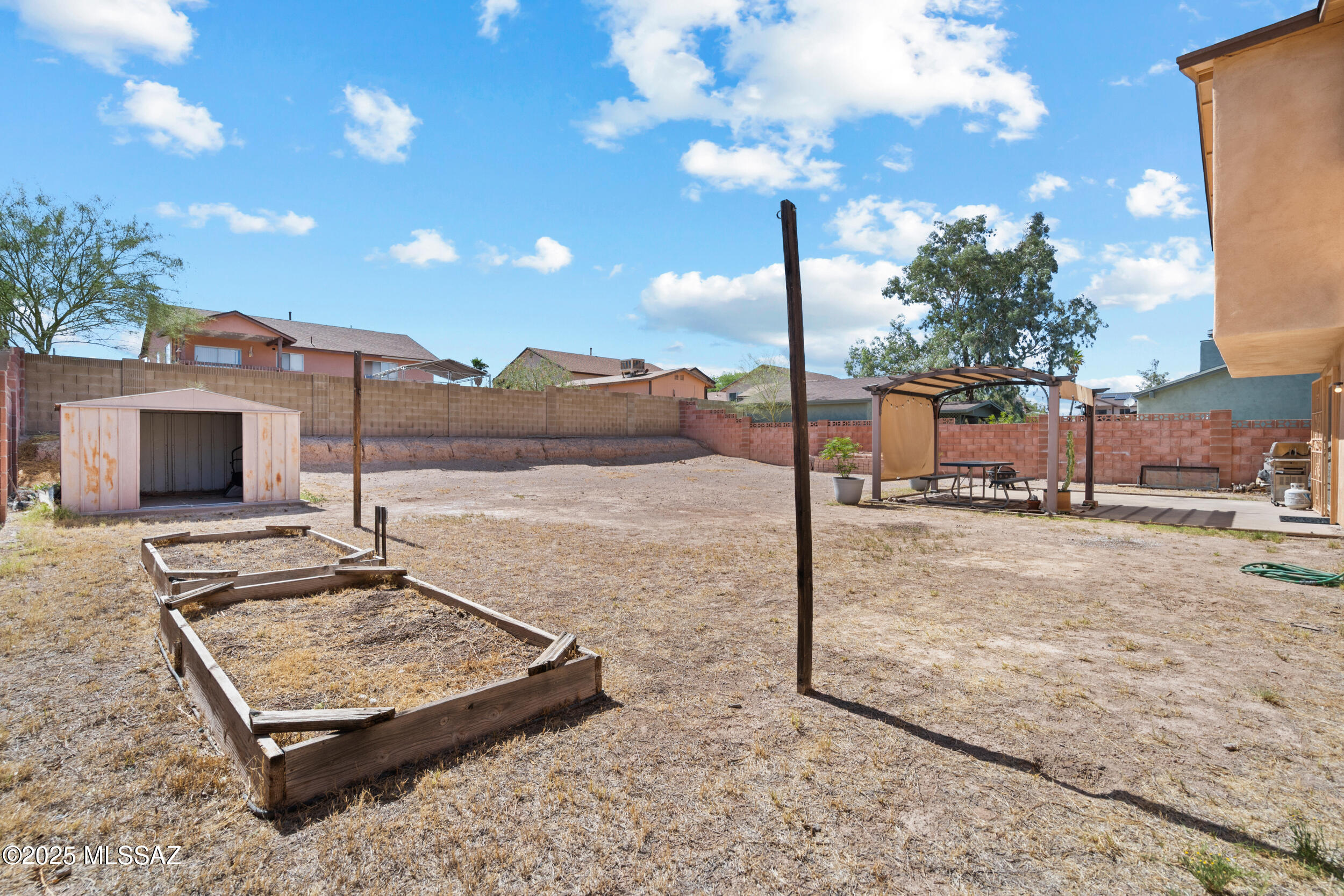 Mission West (1-370) - Residential