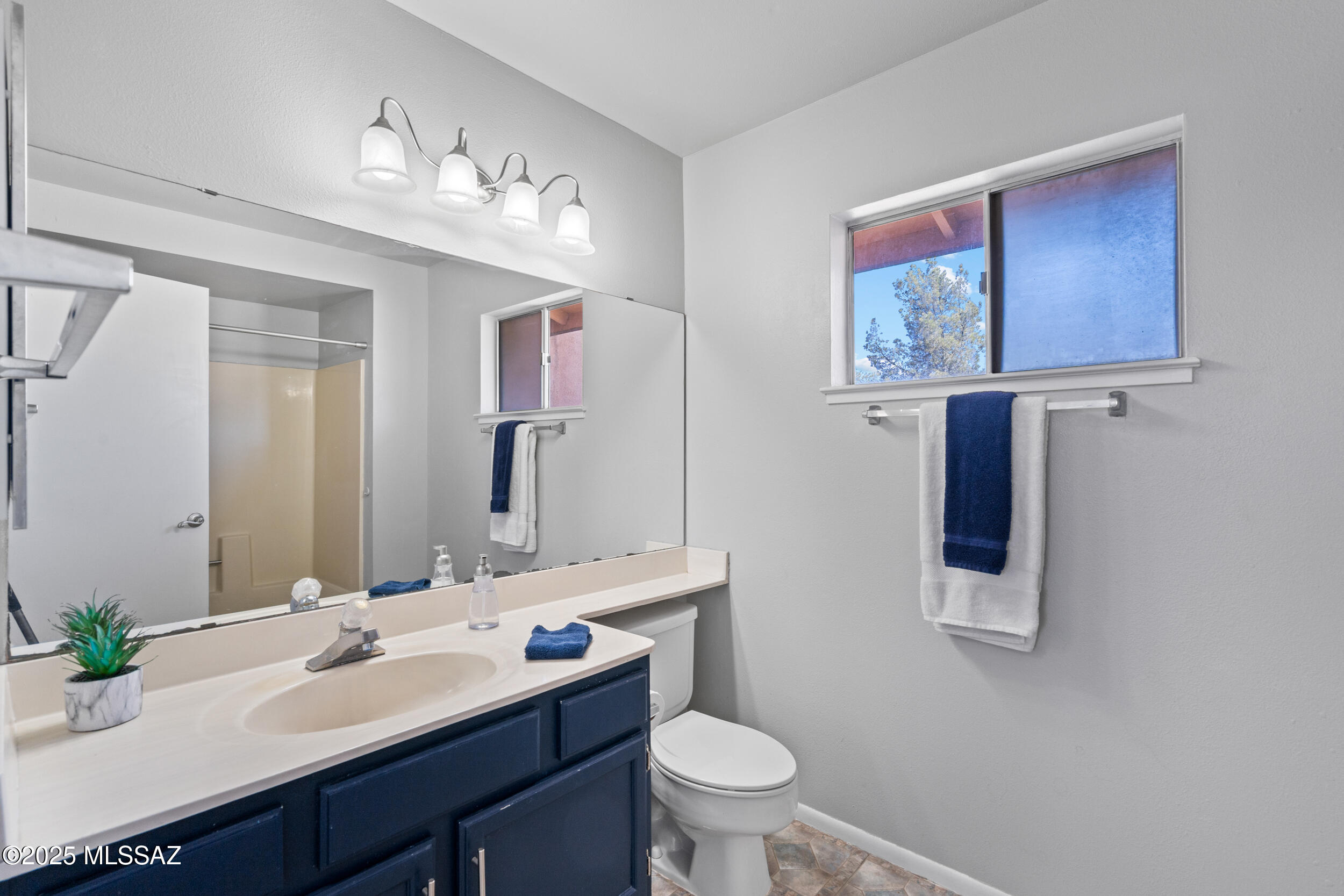 Mission West (1-370) - Residential