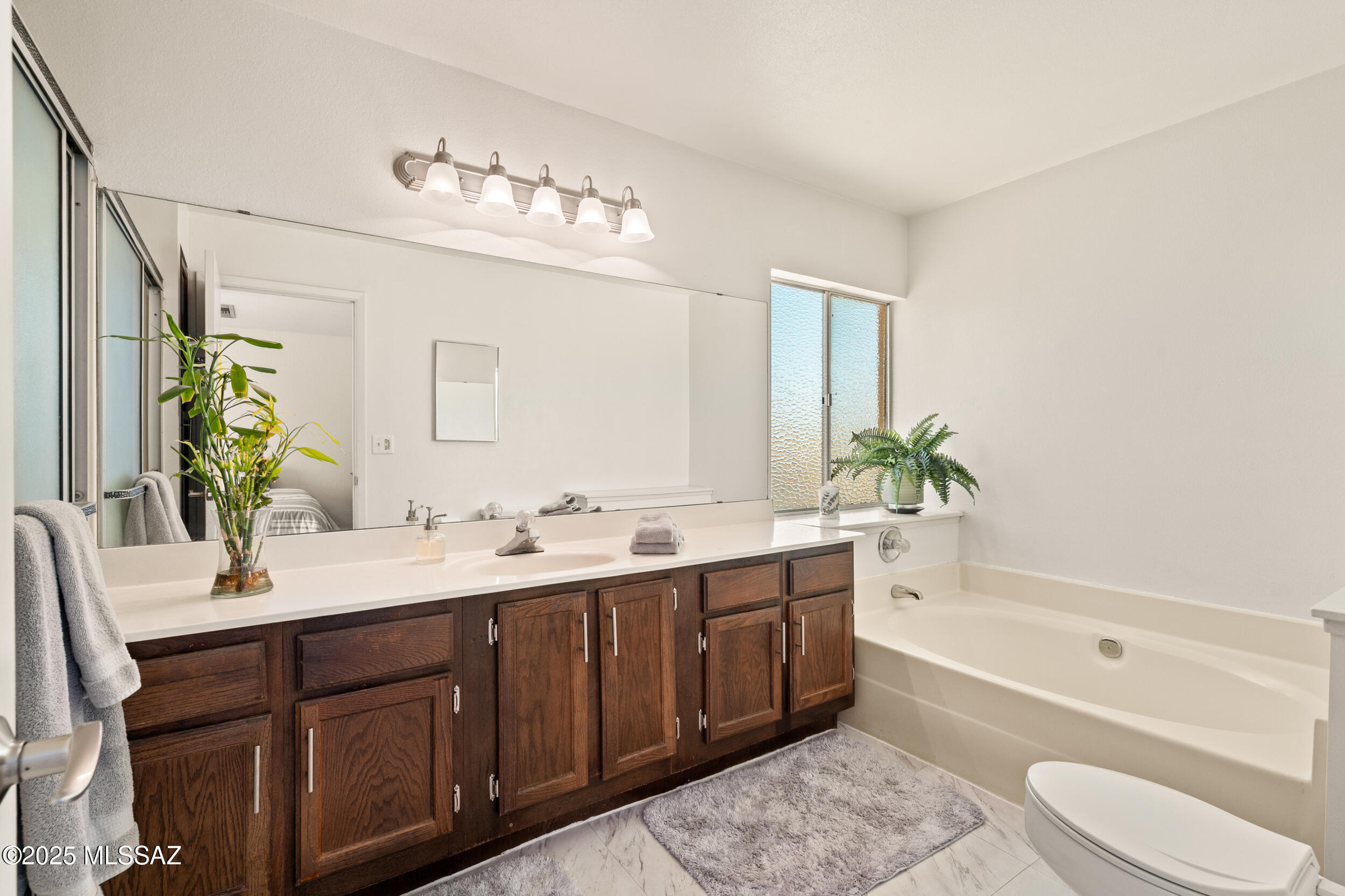 Mission West (1-370) - Residential