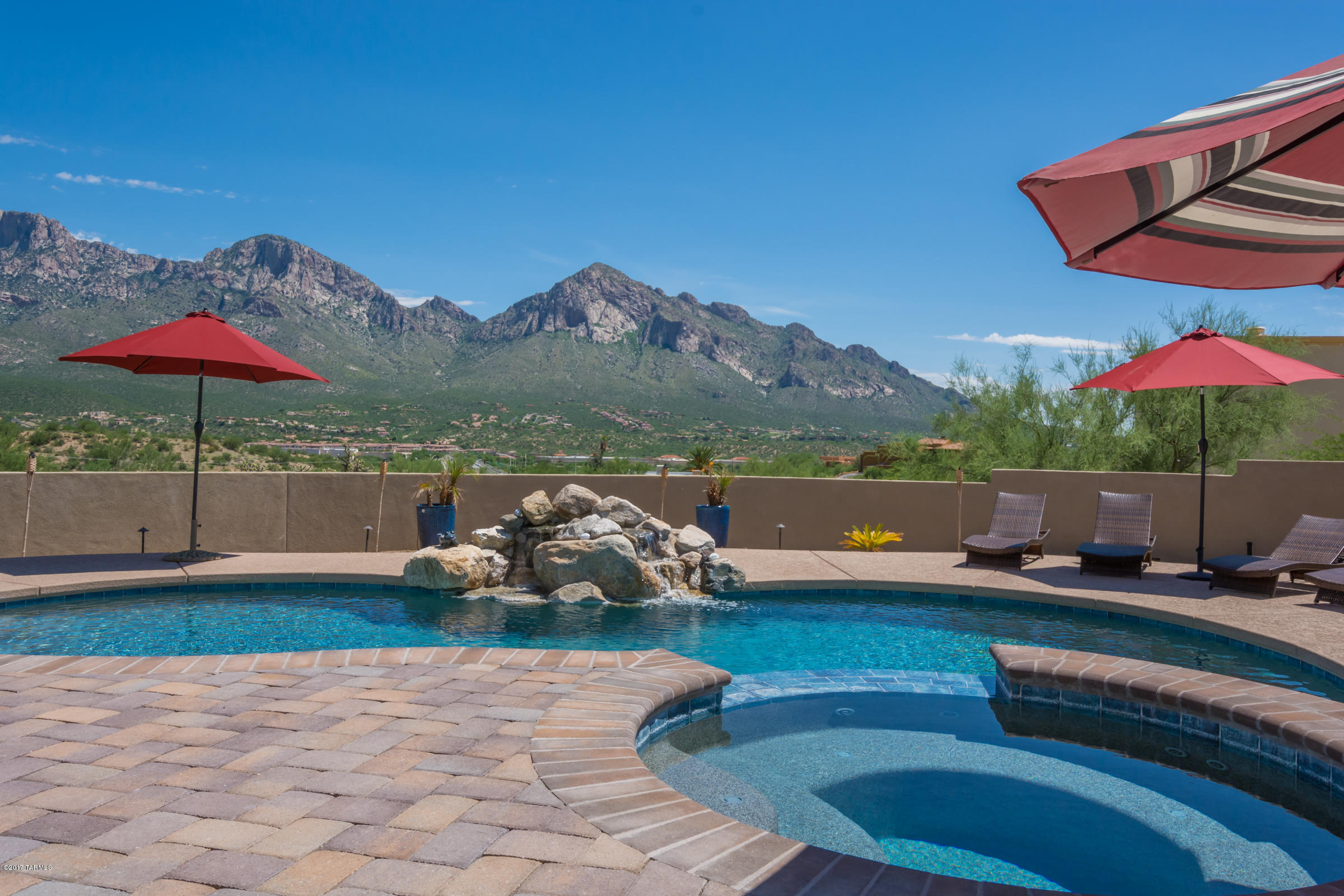 Canada Del Oro Estates - Residential