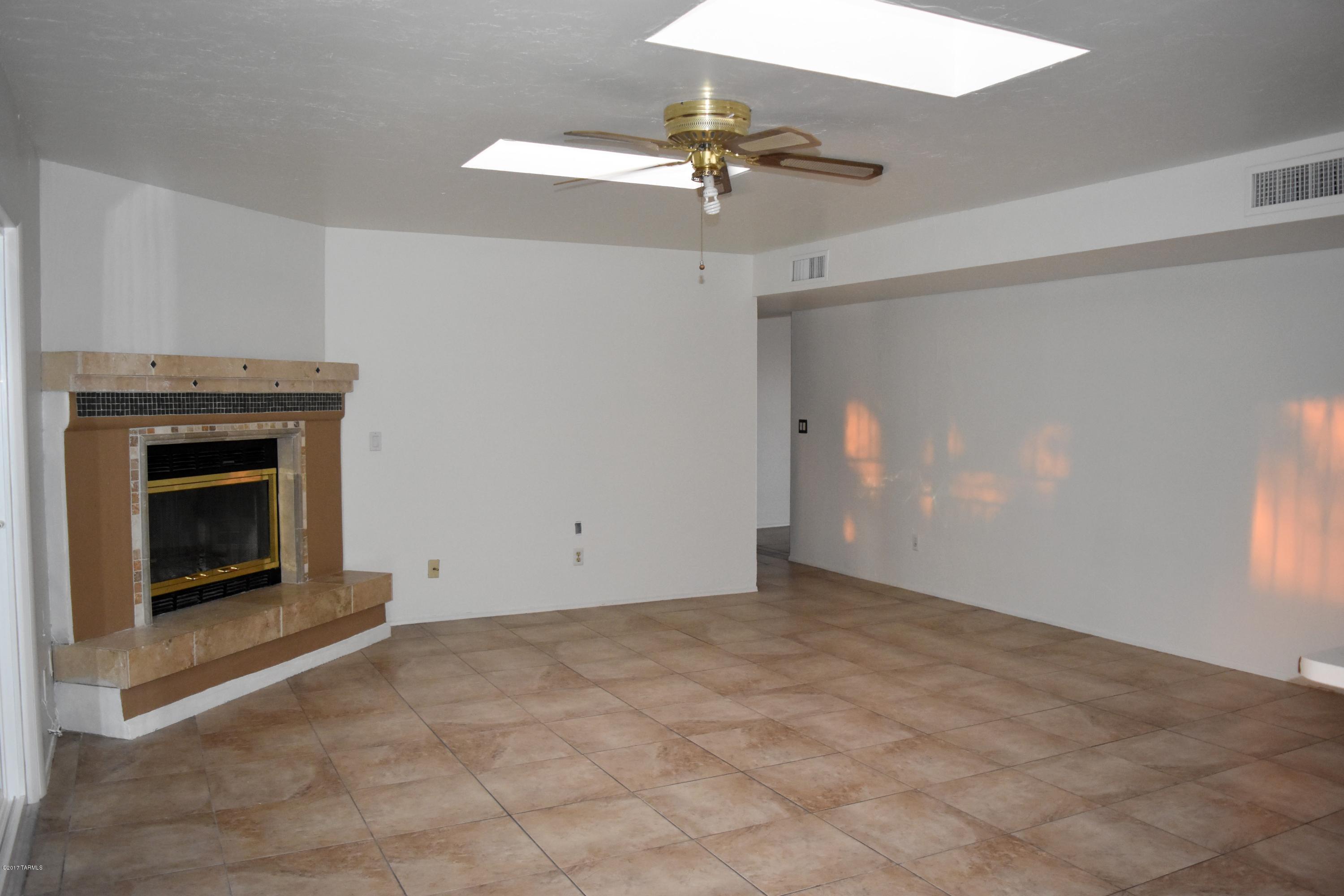 Casas Adobes West No.2 (284-438) - Residential