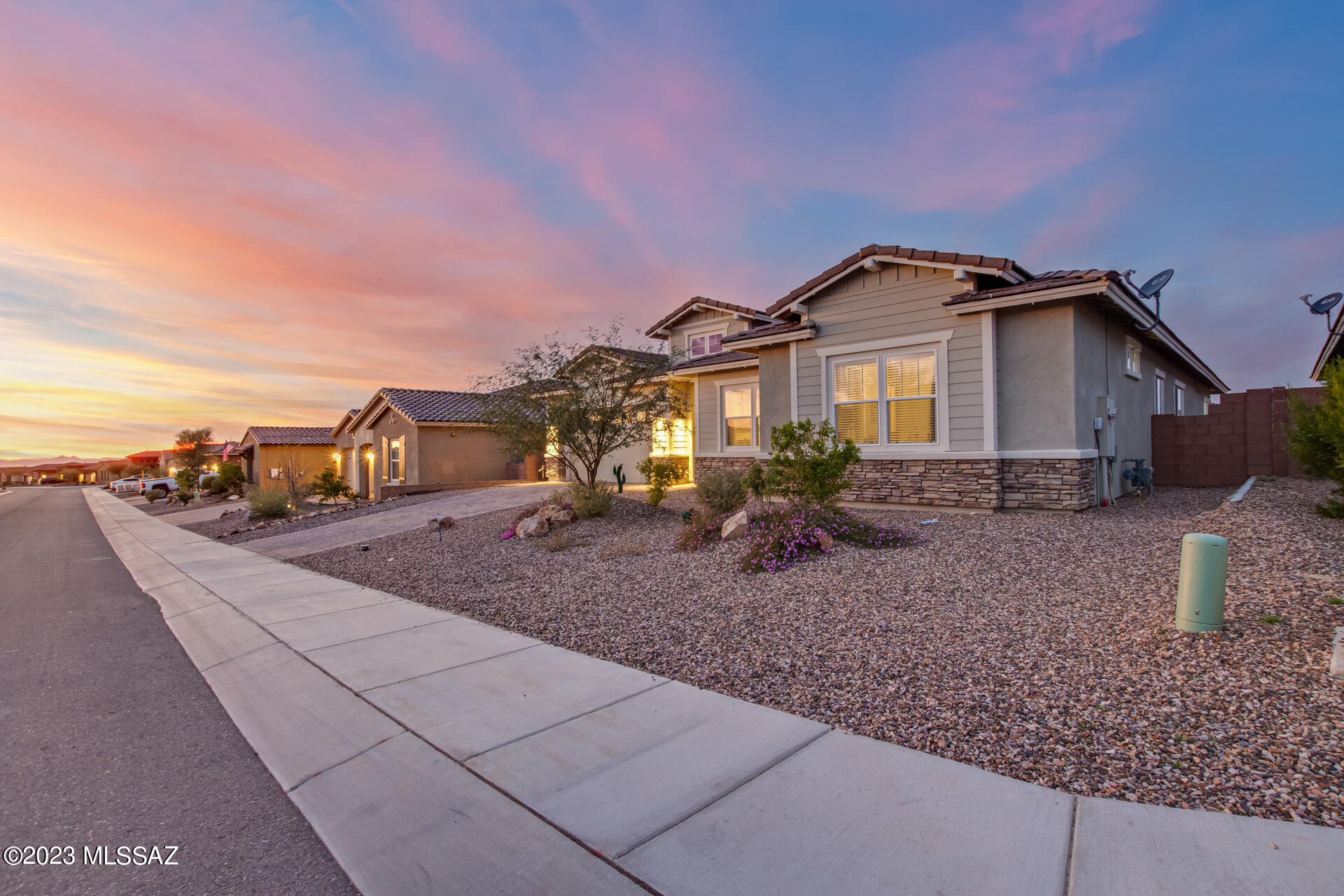 Blue Agave At Dove Mountain - Residential