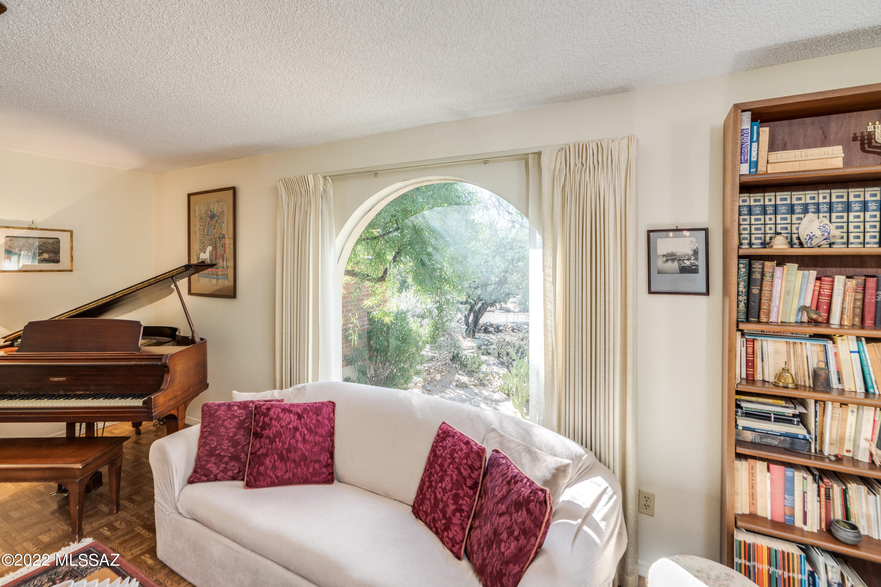 Catalina Pueblo (1-34) - Residential