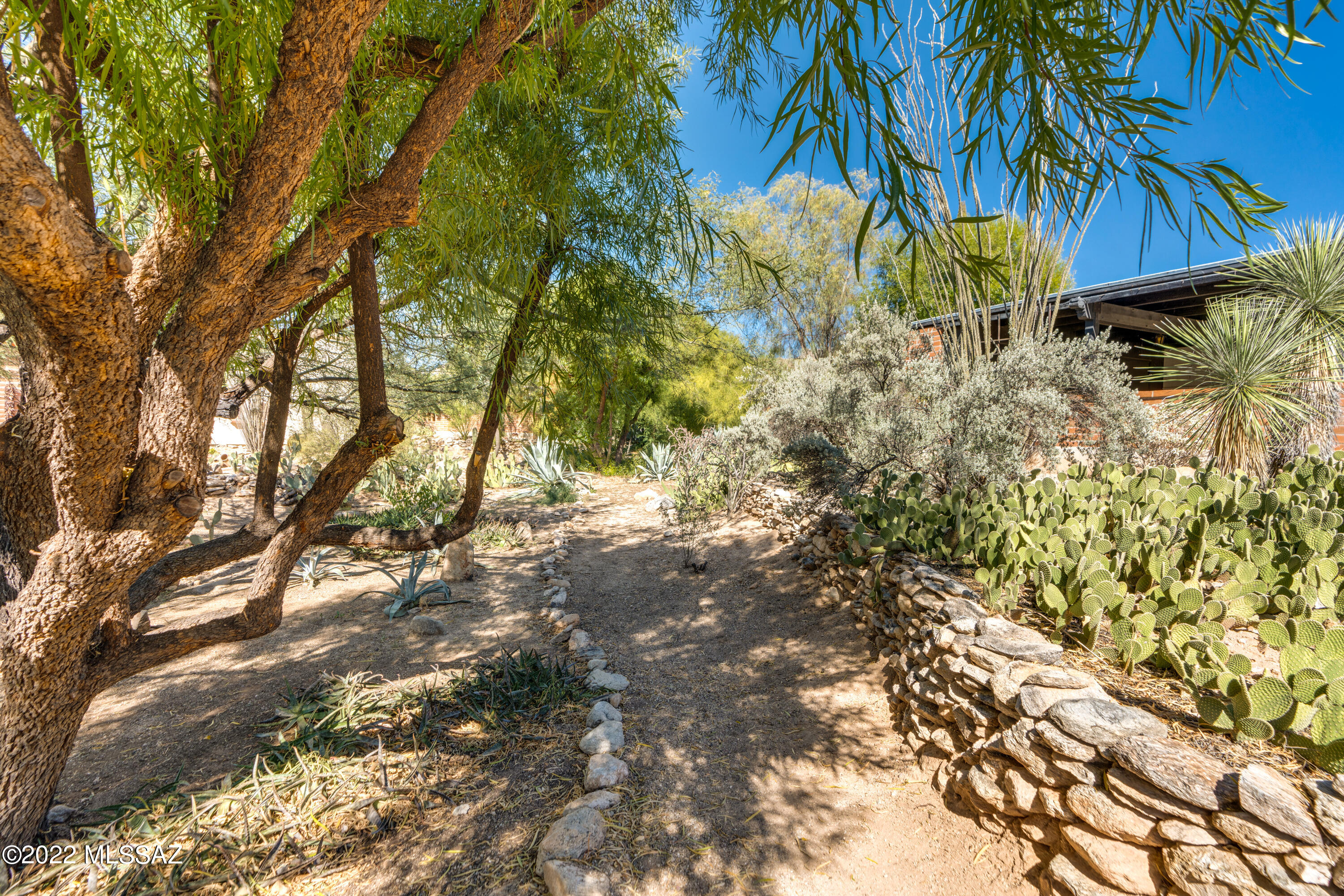 Catalina Pueblo (1-34) - Residential