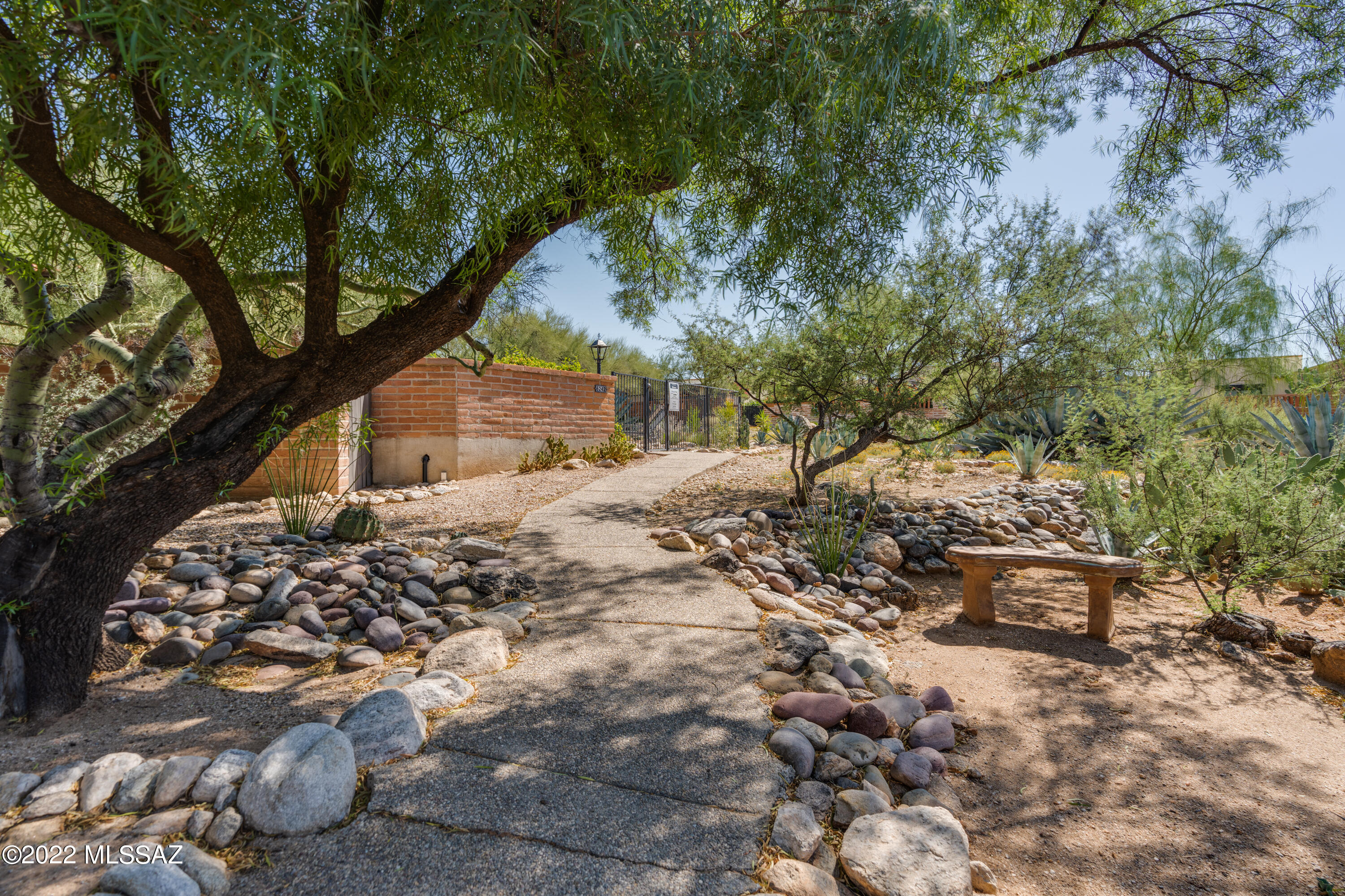Catalina Pueblo (1-34) - Residential