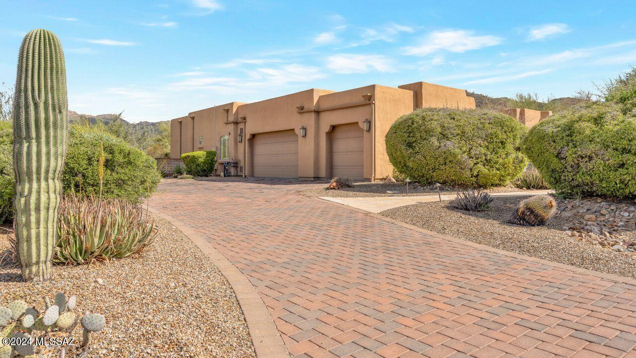 Dos Lagos at Dove Mountain (1-91) - Residential