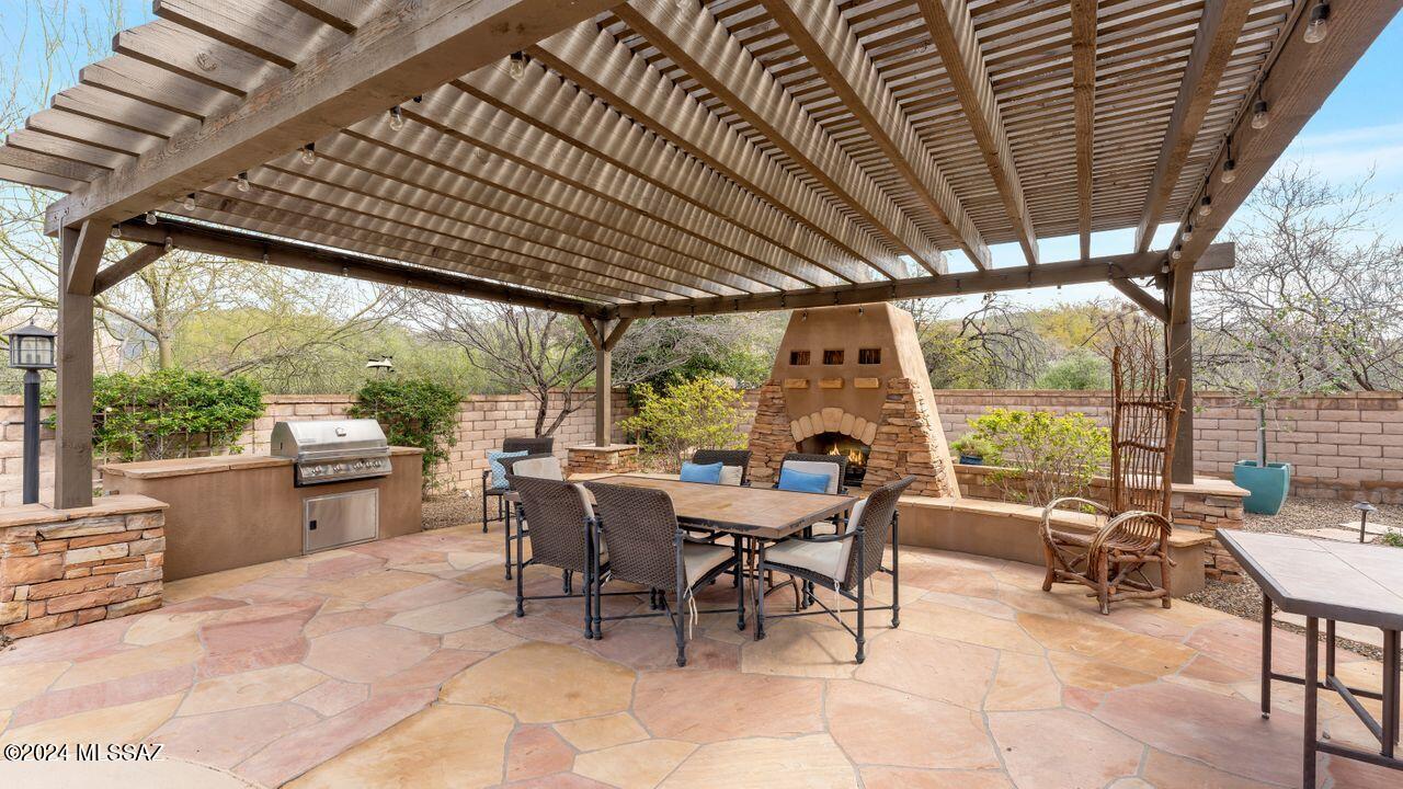 Dos Lagos at Dove Mountain (1-91) - Residential