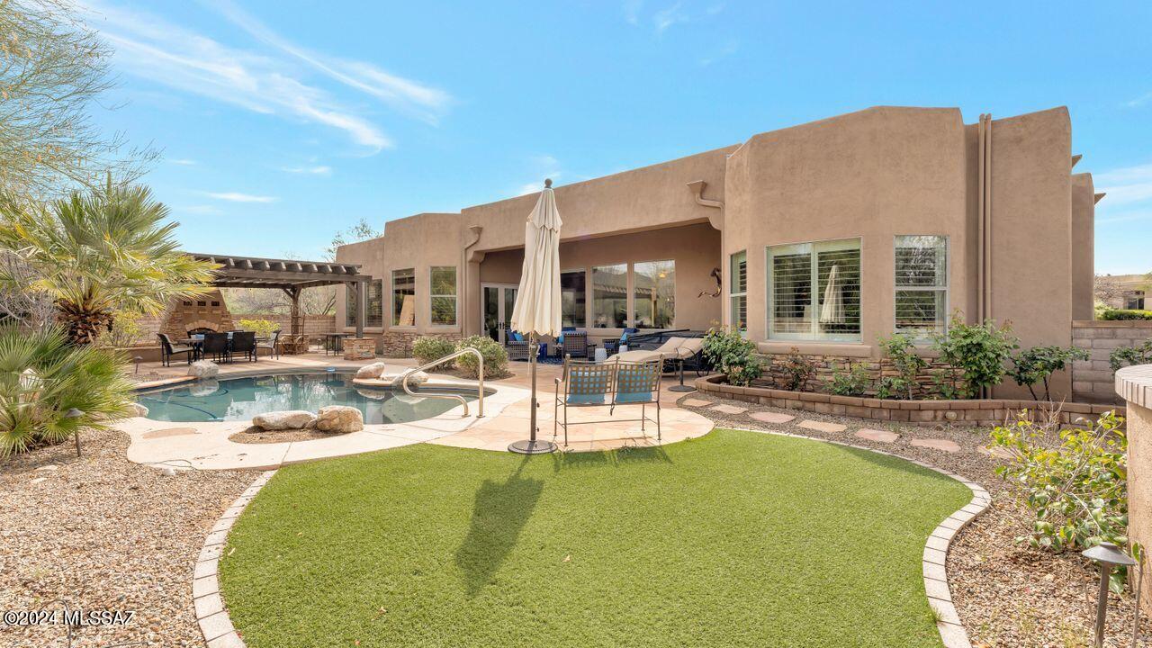 Dos Lagos at Dove Mountain (1-91) - Residential
