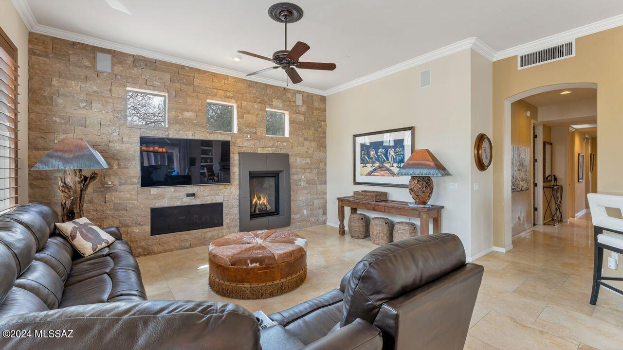 Dos Lagos at Dove Mountain (1-91) - Residential