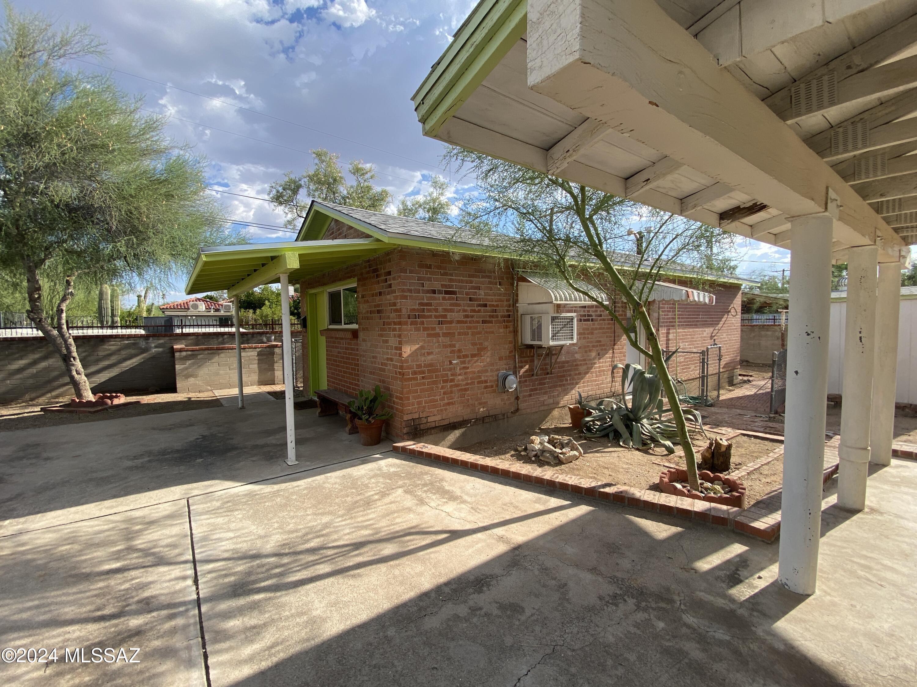 Jefferson Park - Residential