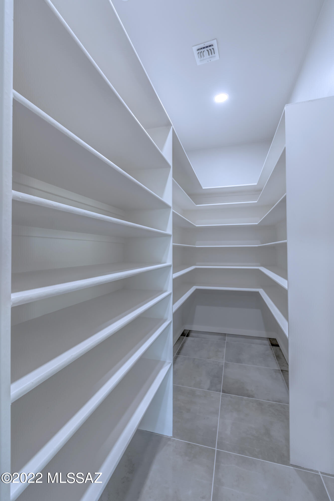 Hacienda De Tanque Verde (1-12) - Residential