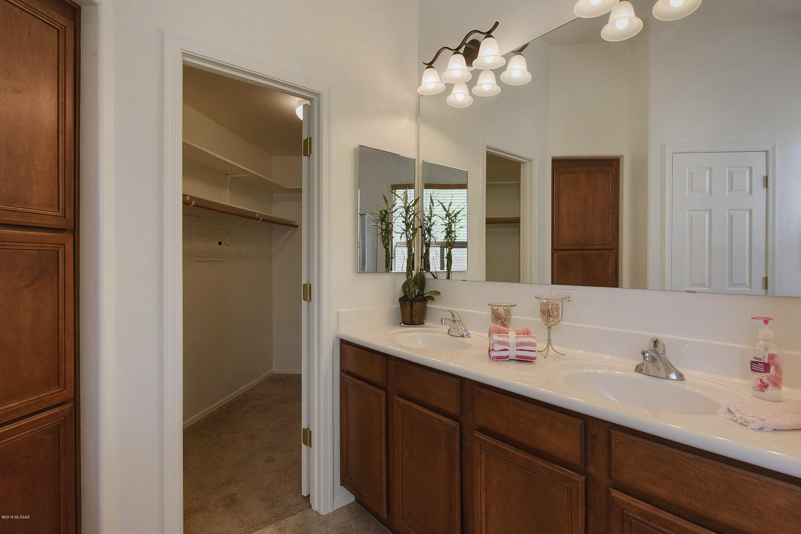 Continental Reserve Blk. 16B (1-86) - Residential