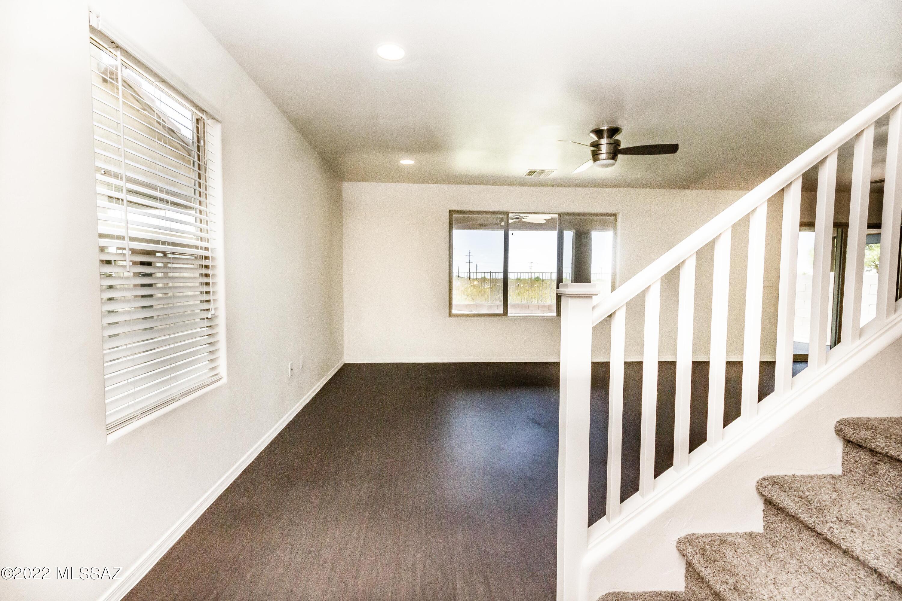 Mountain Vail Estates (136-501) - Residential Lease