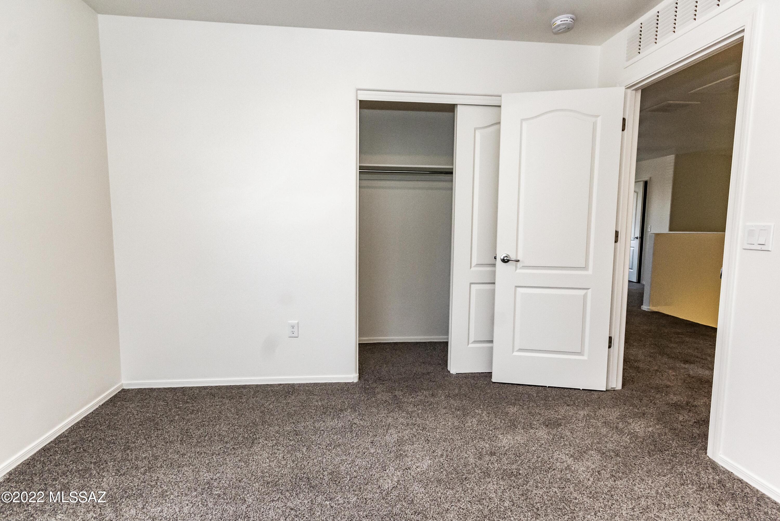 Mountain Vail Estates (136-501) - Residential Lease