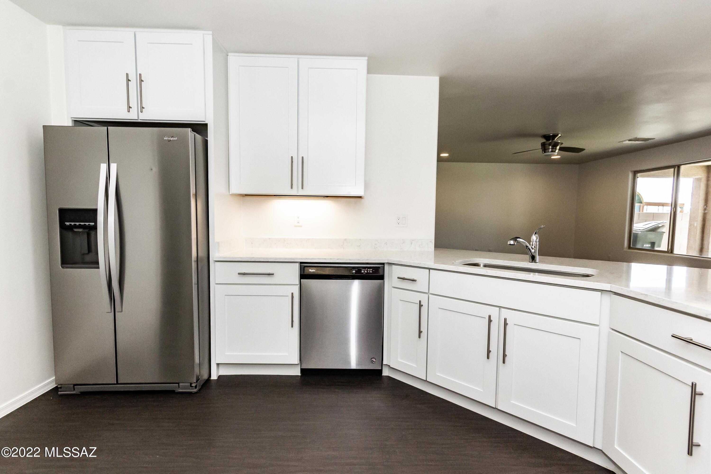 Mountain Vail Estates (136-501) - Residential Lease