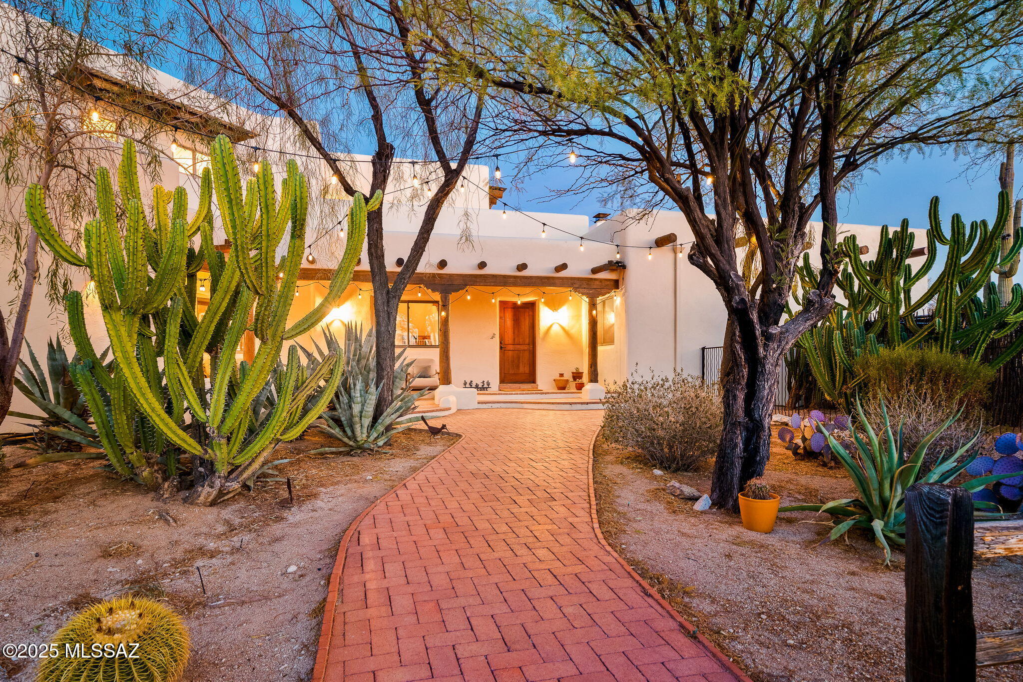 La Cholla Airpark - Residential
