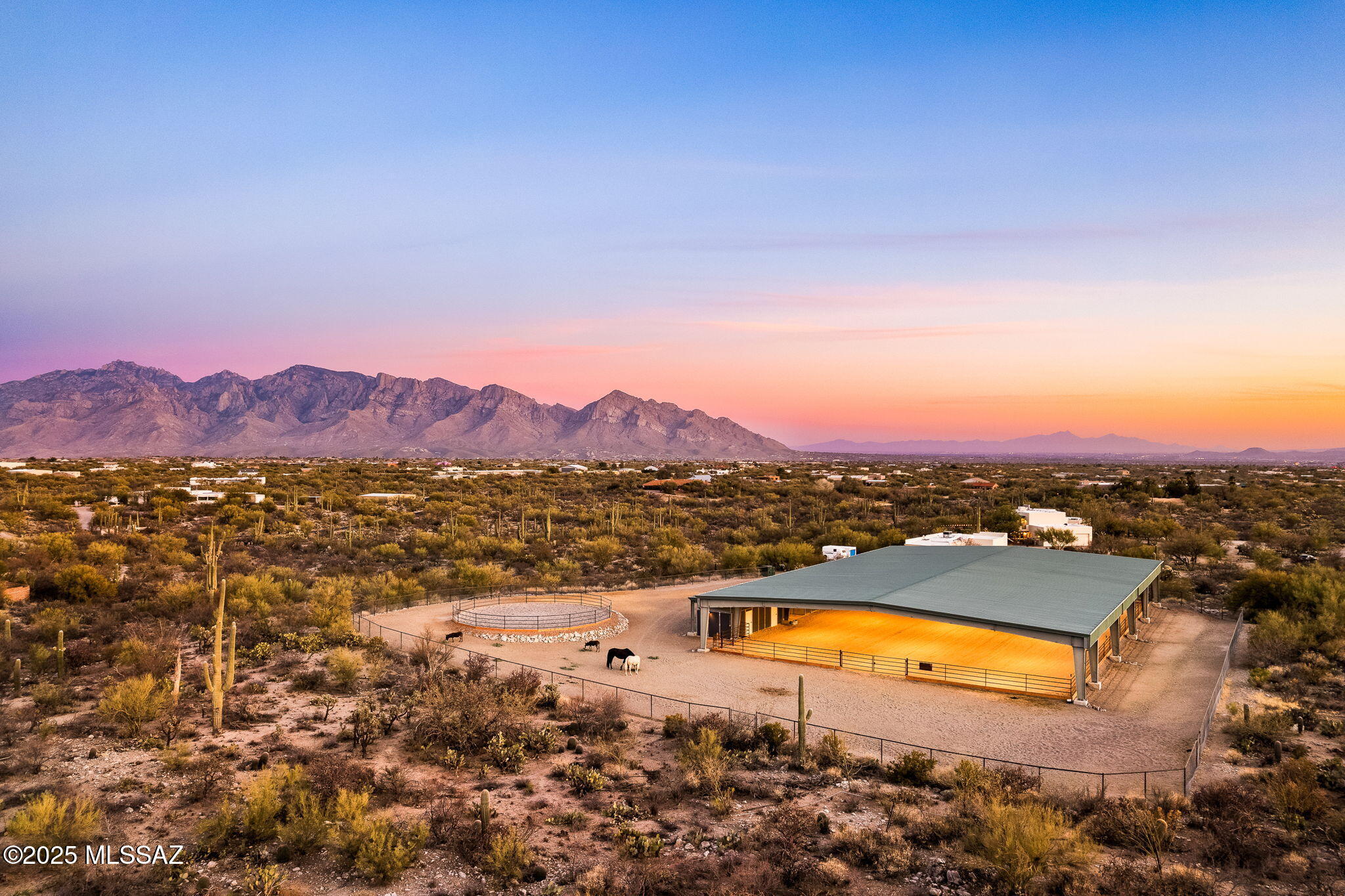 La Cholla Airpark - Residential