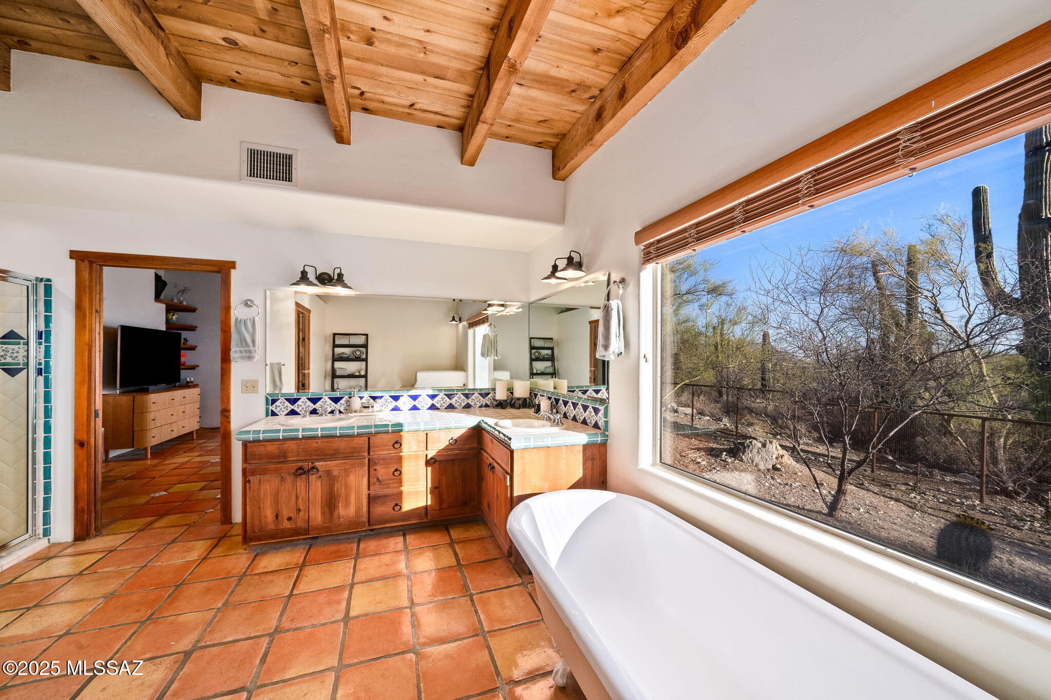 La Cholla Airpark - Residential
