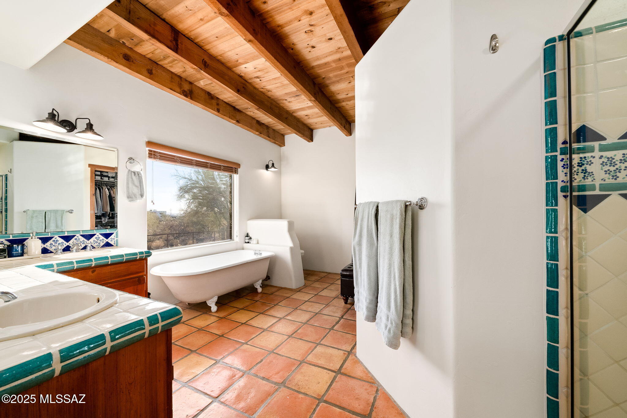 La Cholla Airpark - Residential