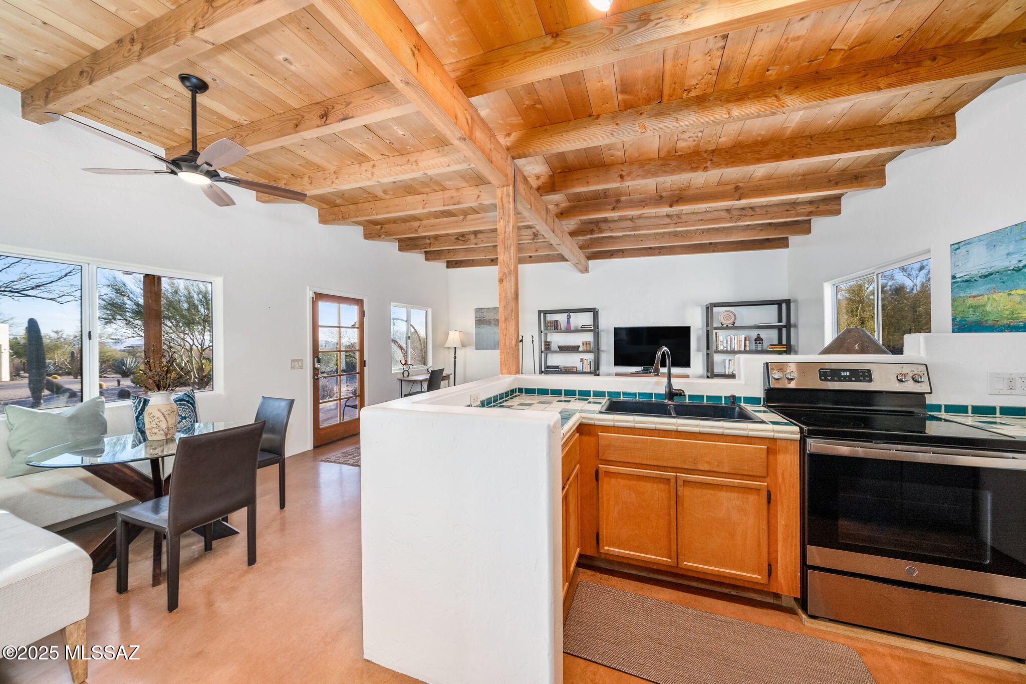 La Cholla Airpark - Residential