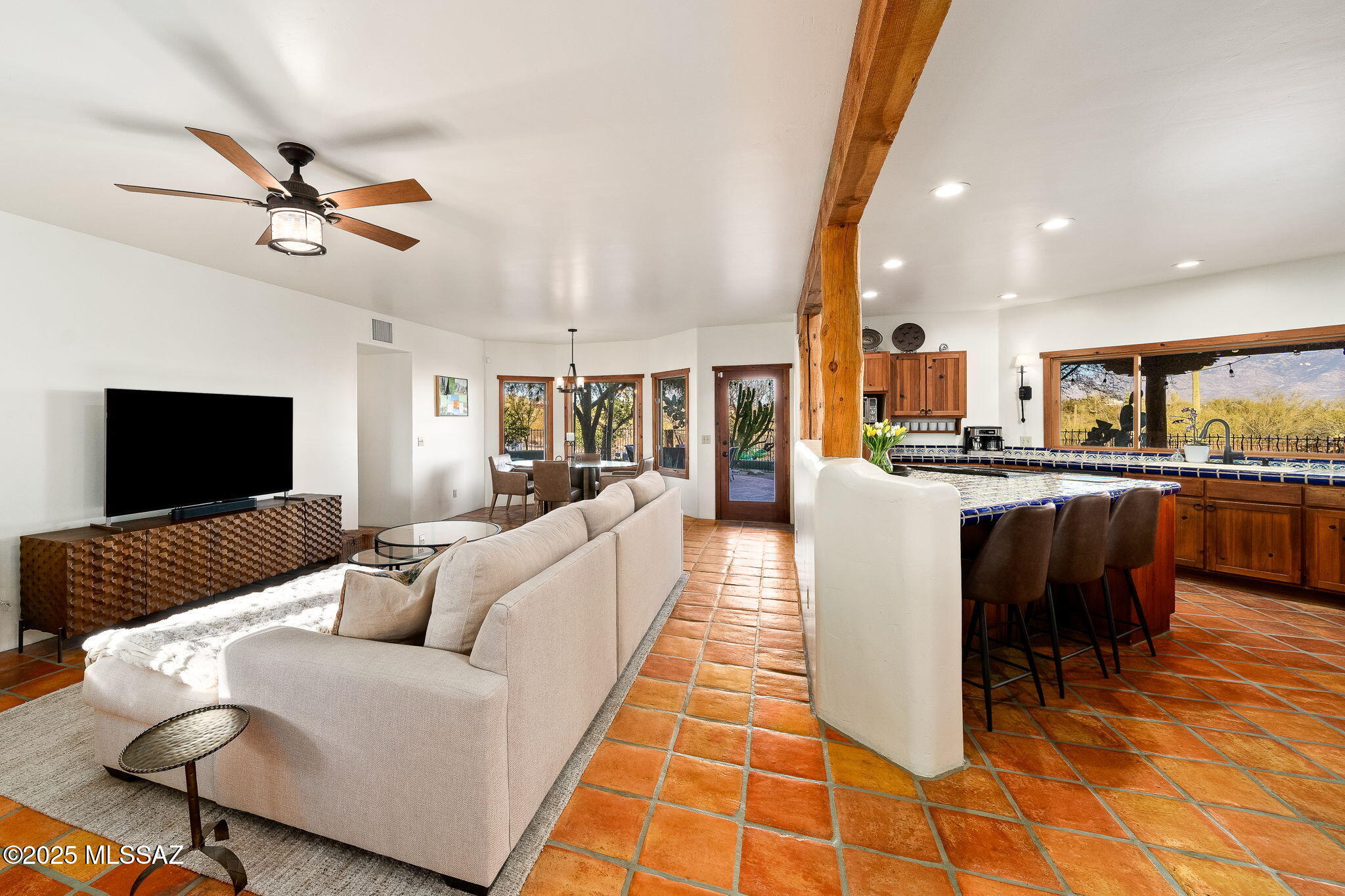 La Cholla Airpark - Residential