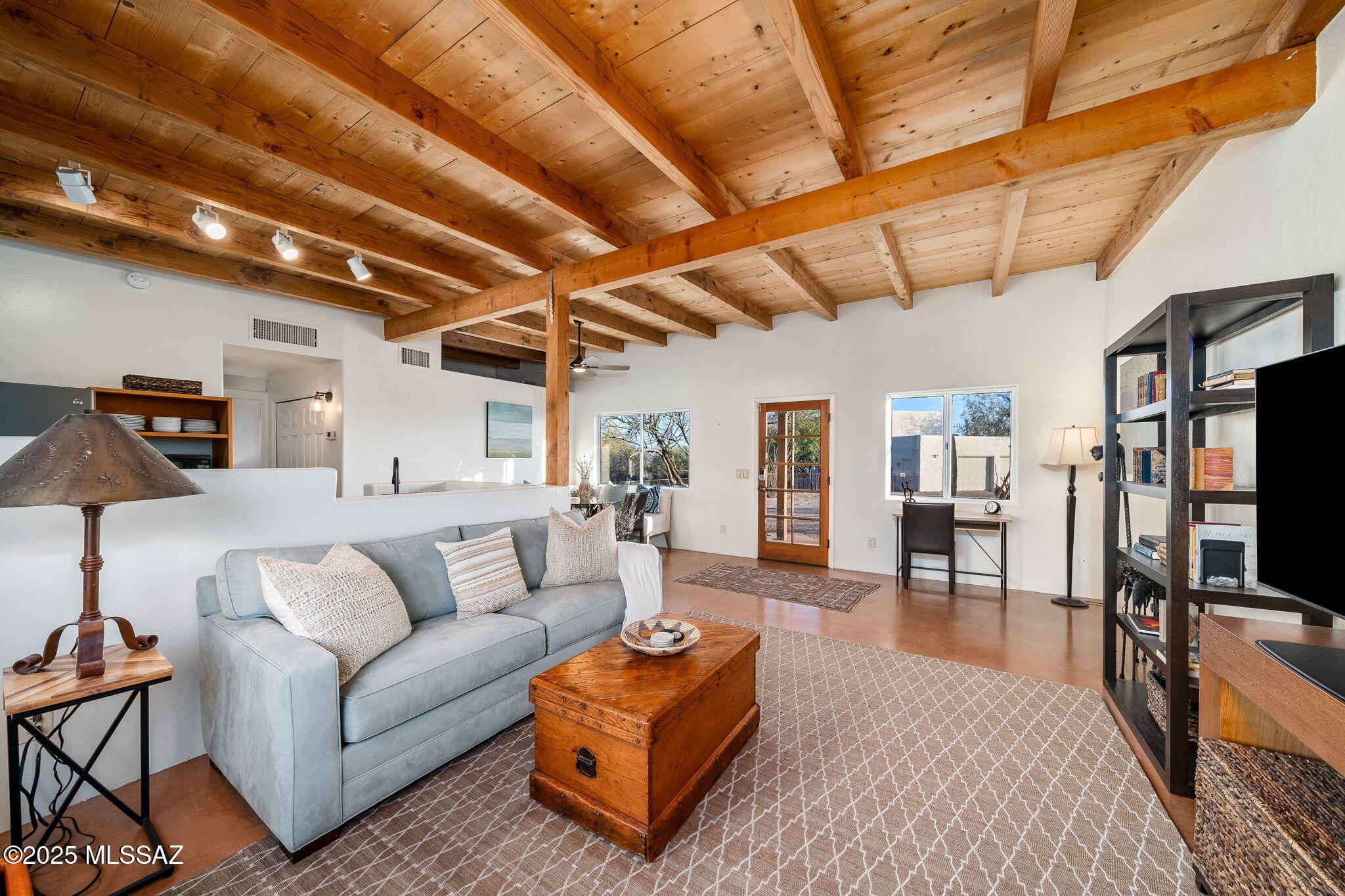 La Cholla Airpark - Residential