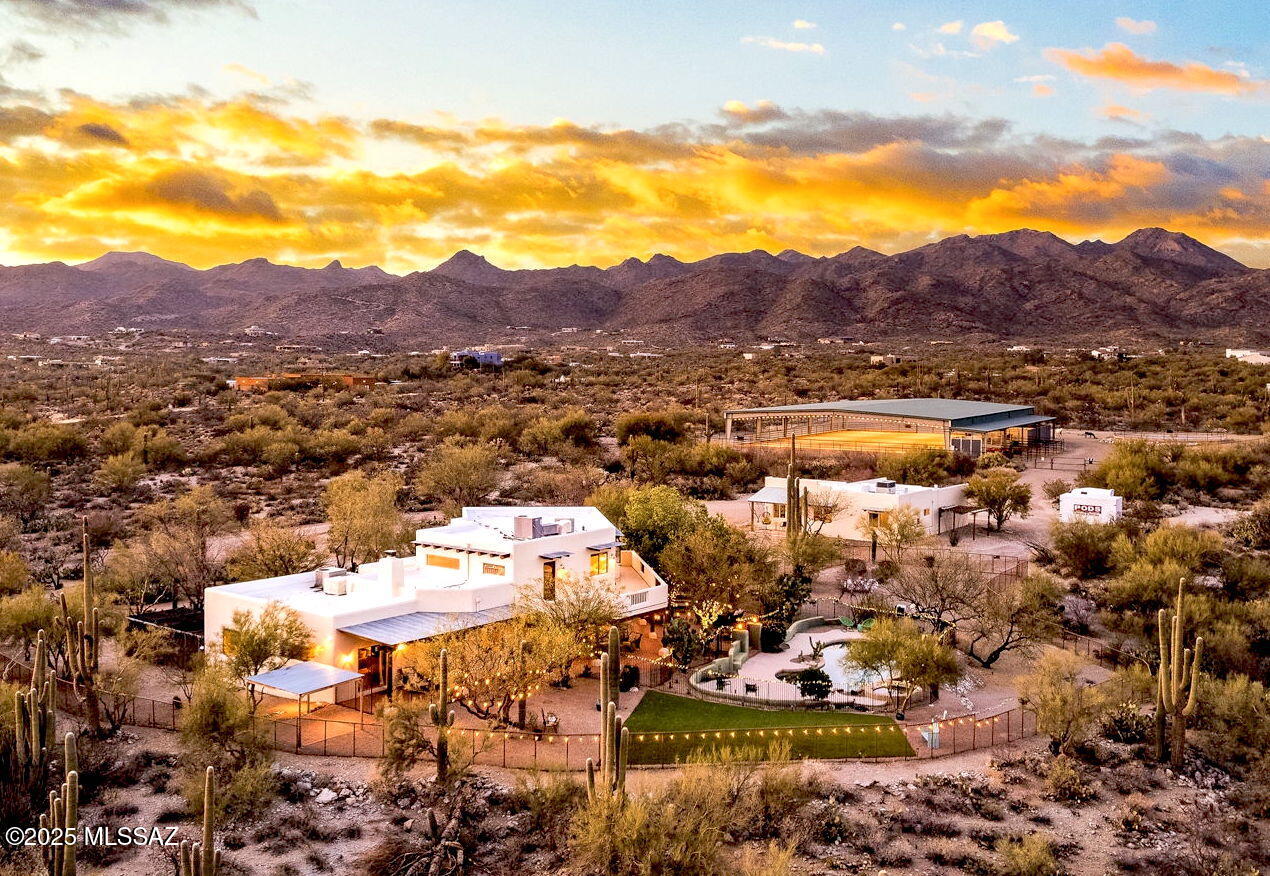 La Cholla Airpark - Residential