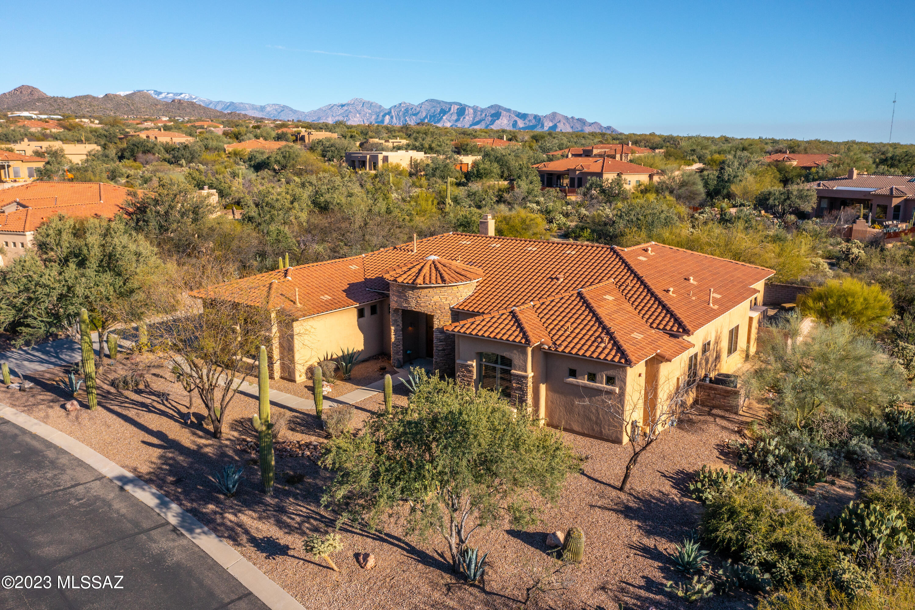 Dos Lagos at Dove Mountain (1-91) - Residential