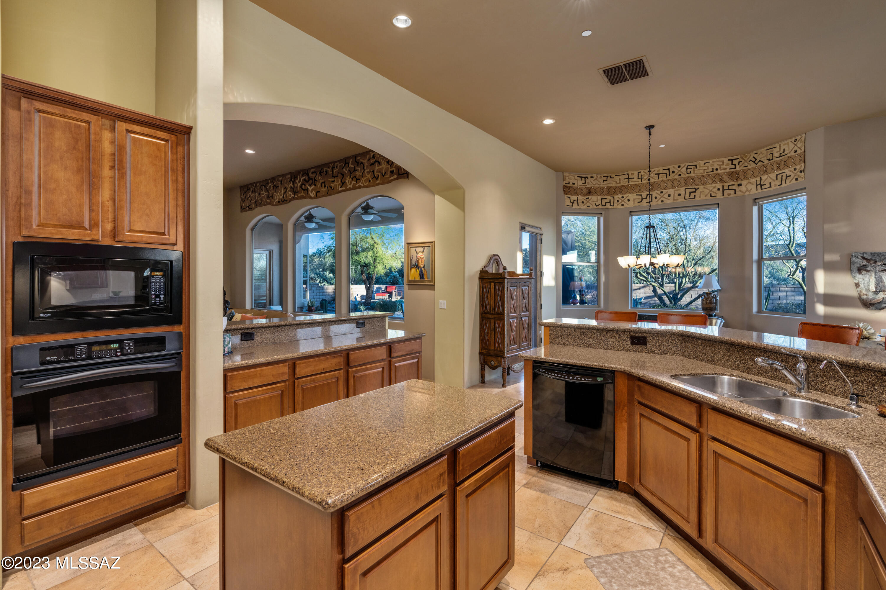 Dos Lagos at Dove Mountain (1-91) - Residential