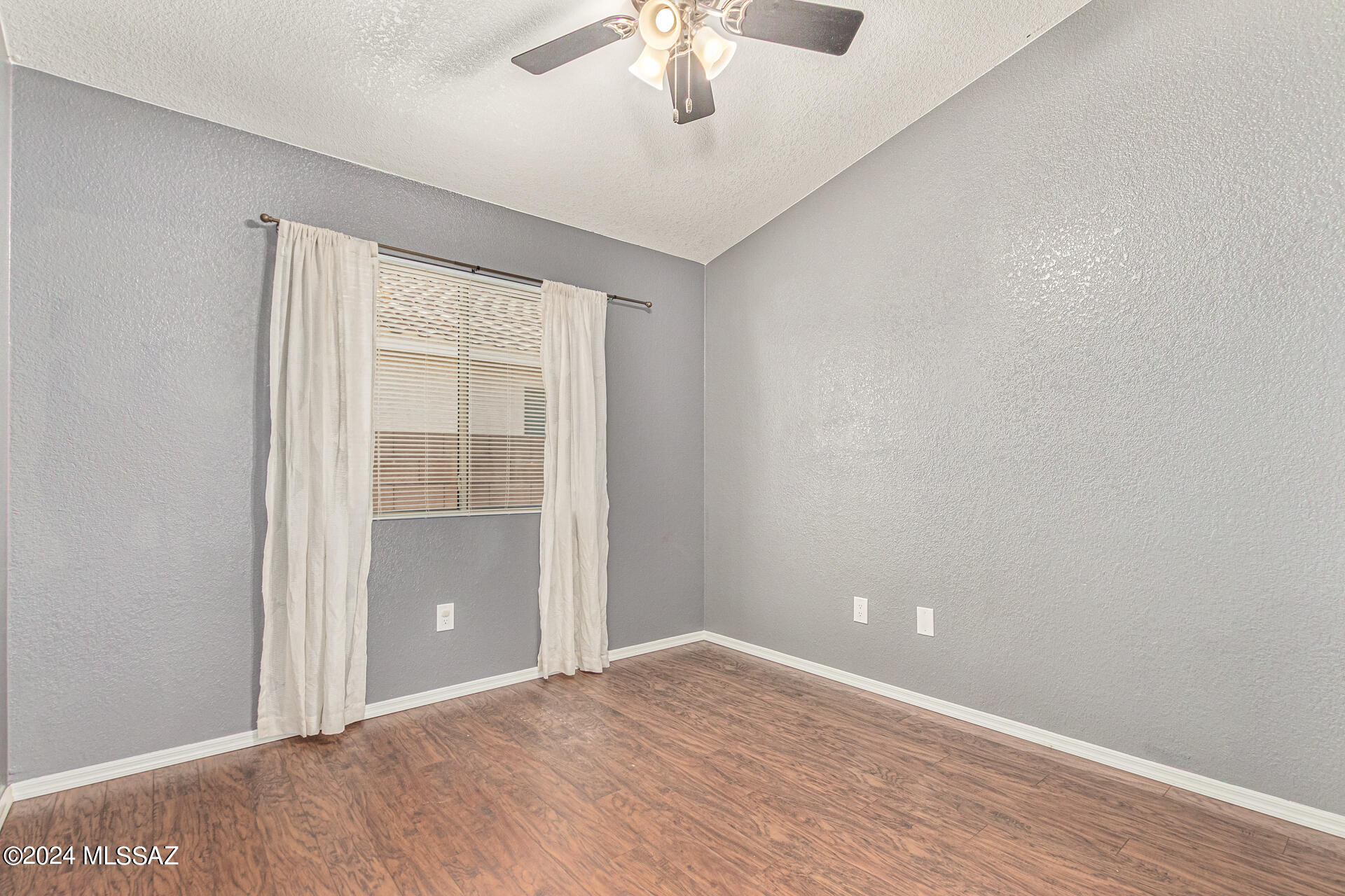 Desert Willow Estates (233-337, 340-353) - Residential
