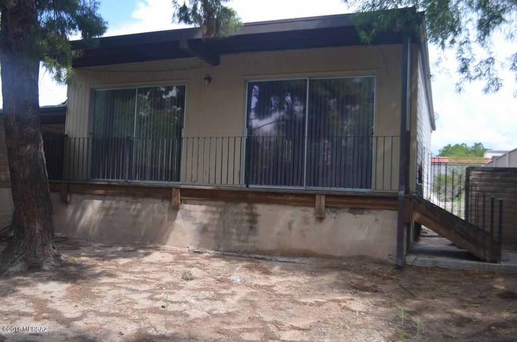 Las Placitas Townhouses - Residential Lease