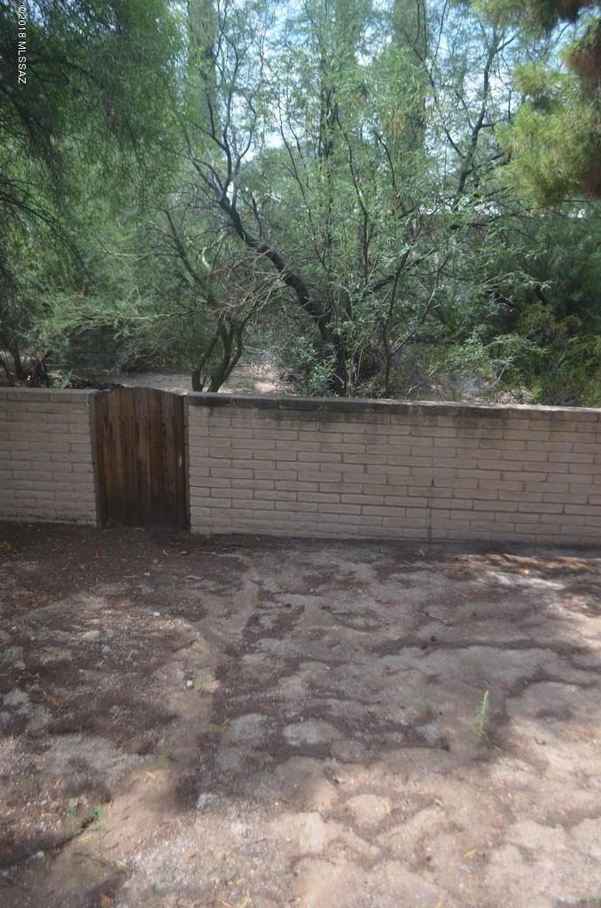 Las Placitas Townhouses - Residential Lease