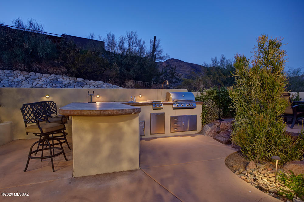 Whaleback Ridge Estates at Ventana Canyon (1-30) - Residential