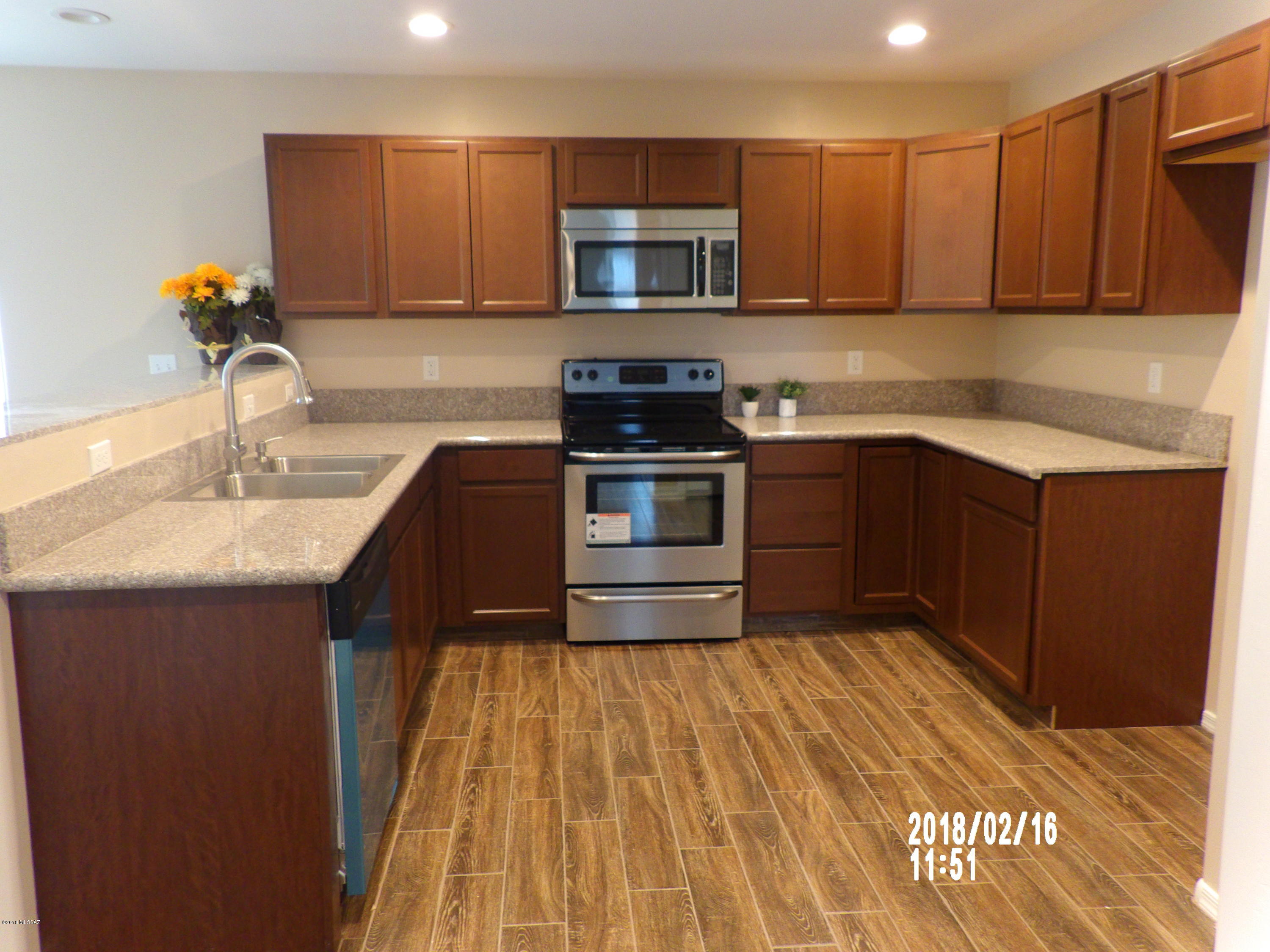Mountain Manor View - Residential