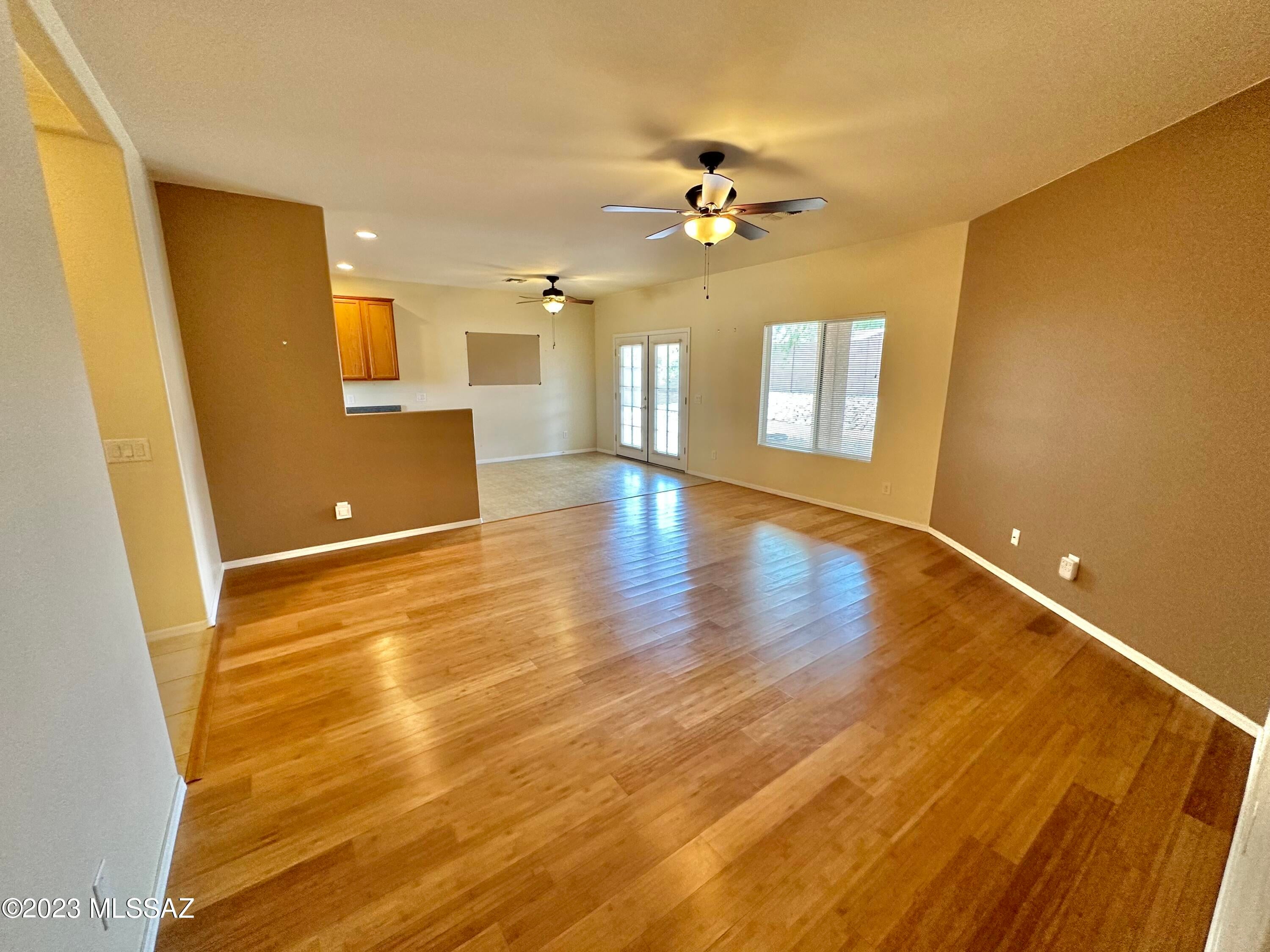 Black Horse (1-411) - Residential Lease