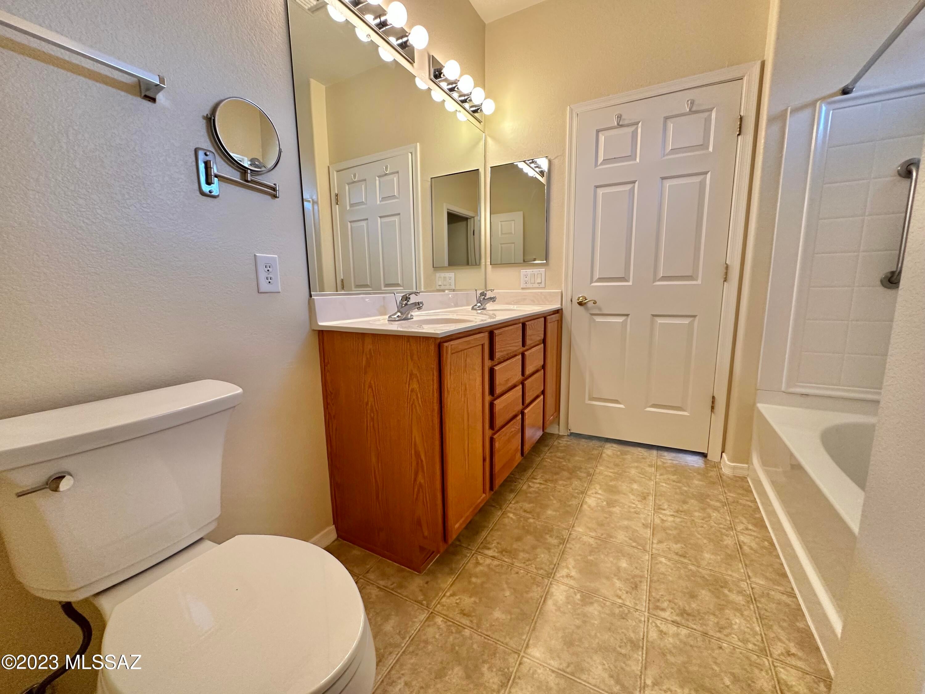 Black Horse (1-411) - Residential Lease
